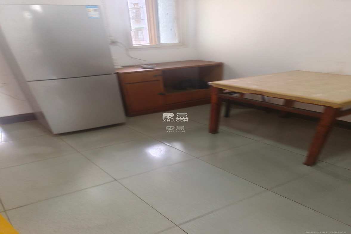 红旗区二片 2室1厅1卫 1300.0元/月 红旗区二片 2室1厅1卫 1300.0元/月室内图