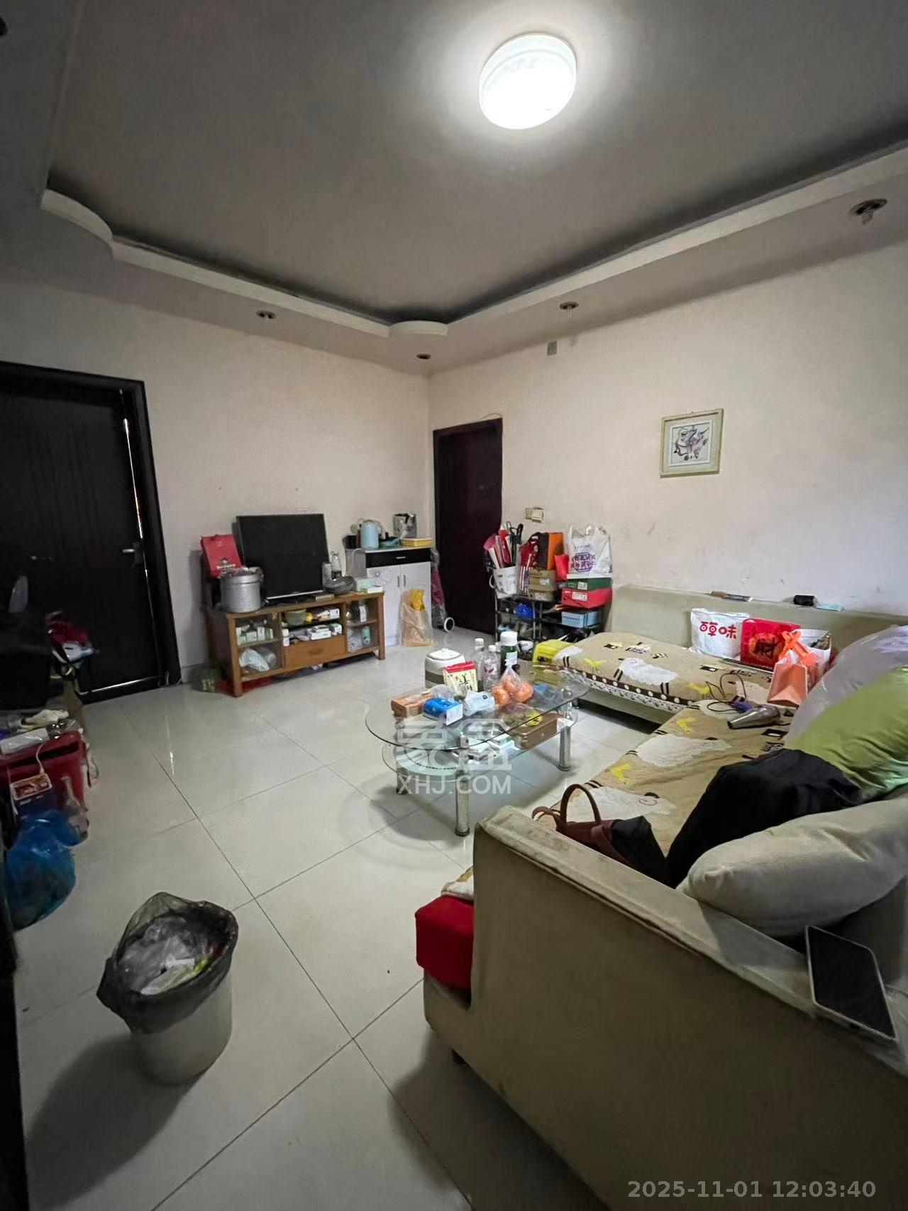 自然安置小区 2室1厅1卫 1500.0元/月 自然安置小区 2室1厅1卫 1500.0元/月室内图