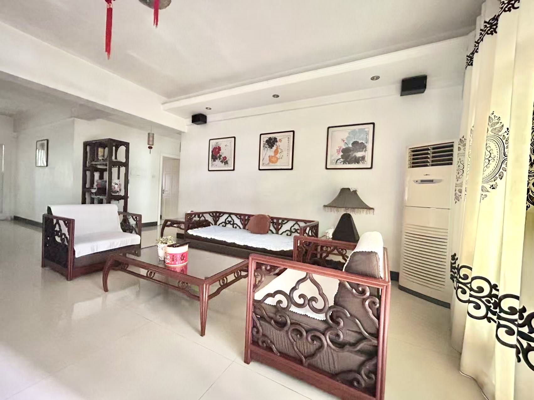 万利隆花园  3室2厅2卫    3800.0元/月室内图