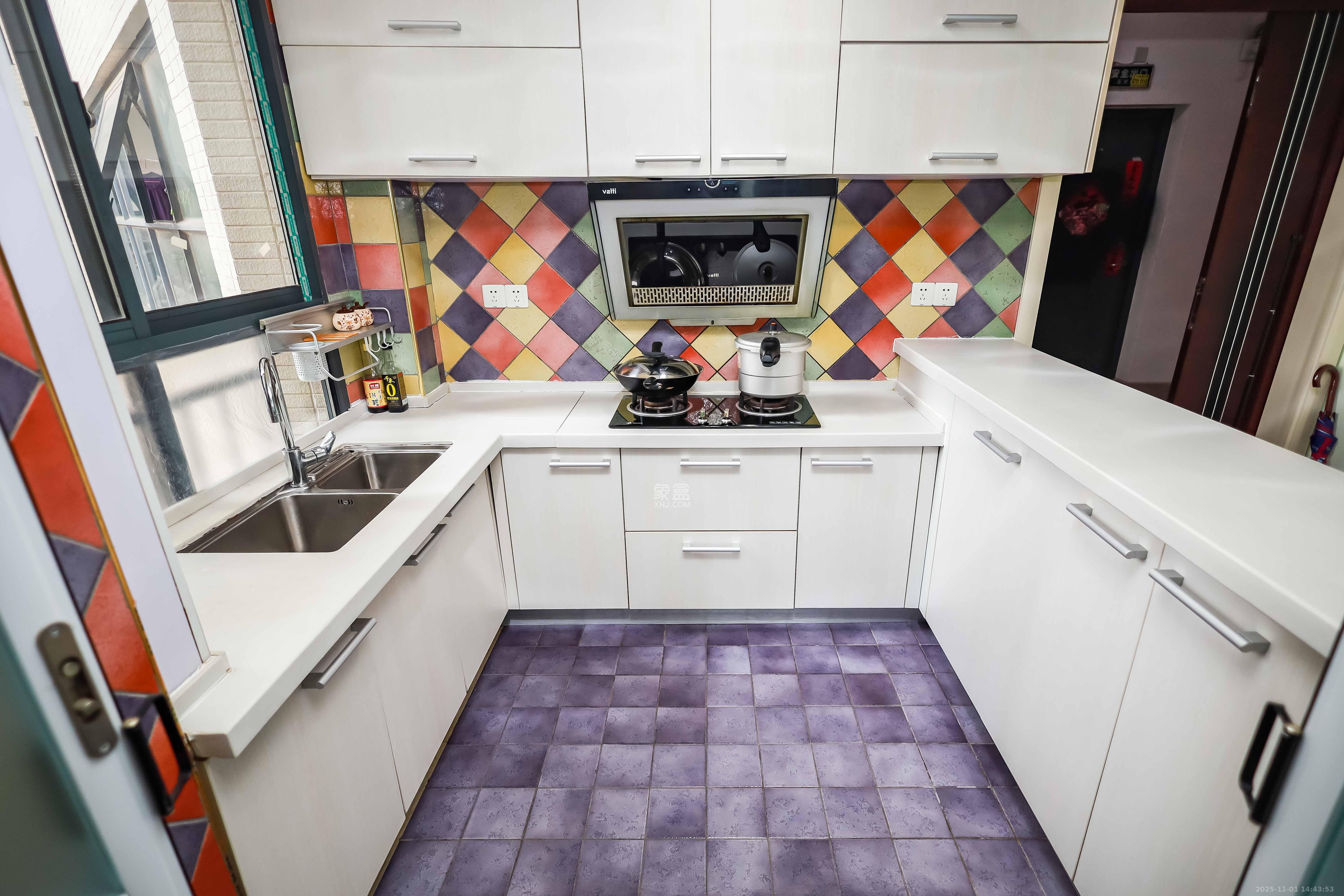 莱茵城 3室2厅1卫 100.0万 莱茵城 3室2厅1卫 100.0万厨房