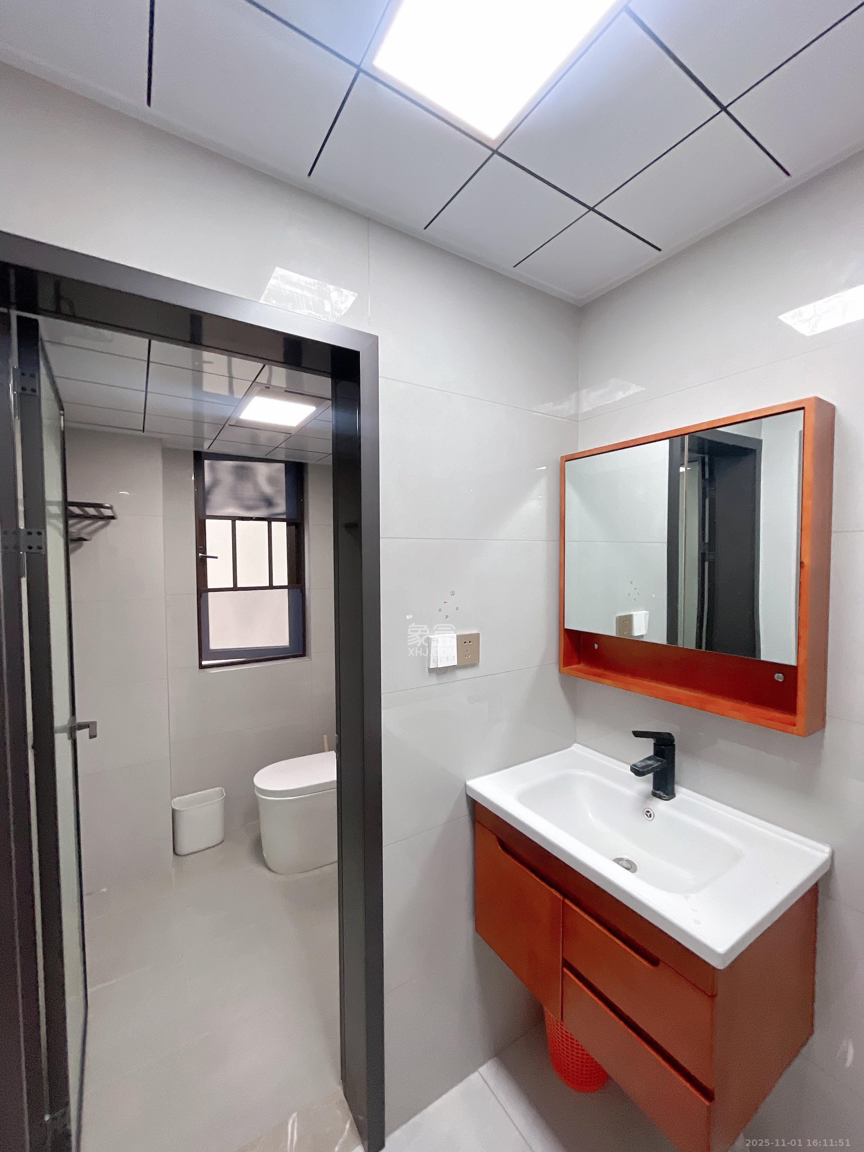 保利西海岸B区  2室1厅1卫    3000.0元/月室内图