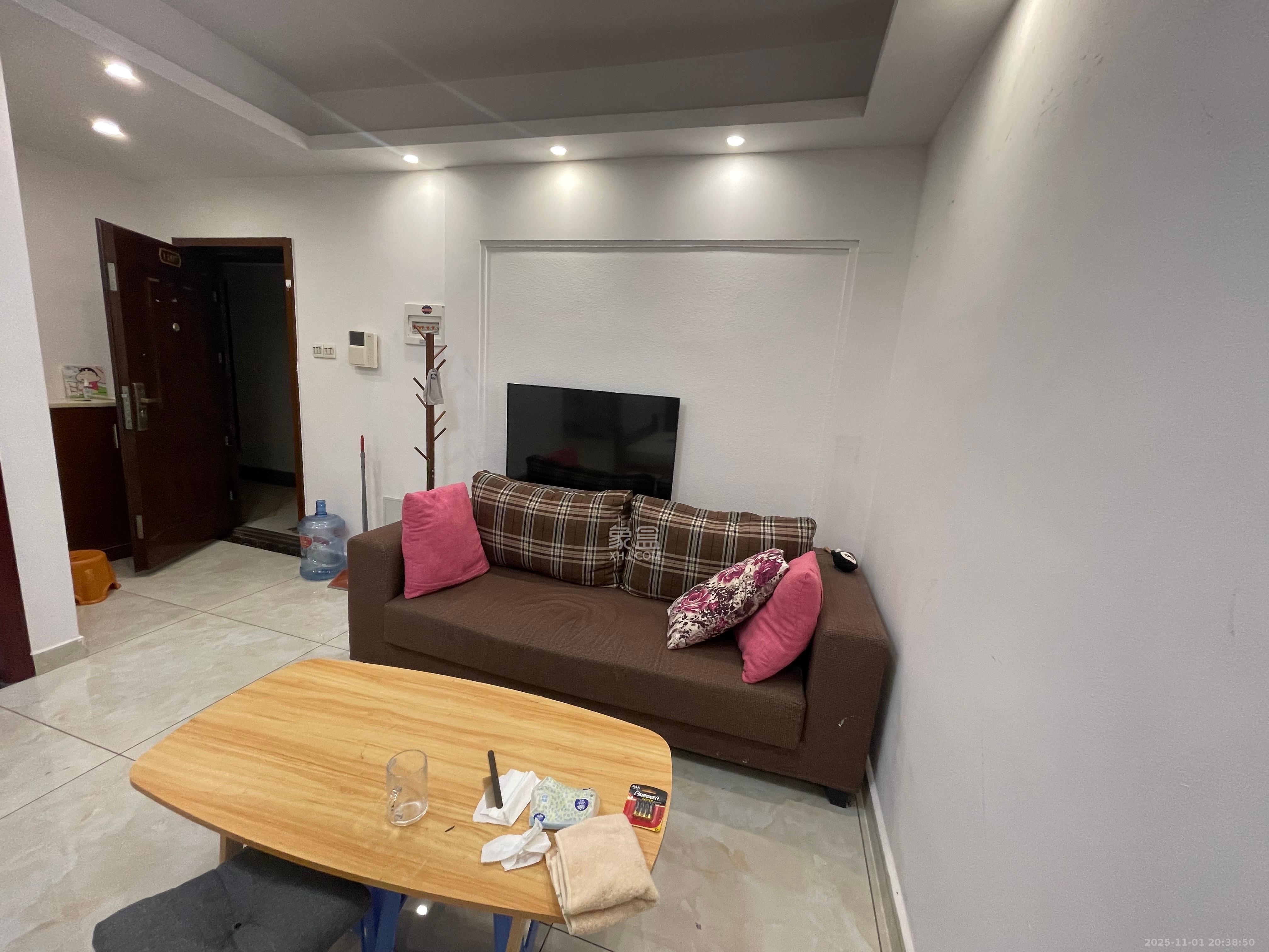 湘域城邦（湘域国际中心）  1室1厅1卫    2200.0元/月室内图