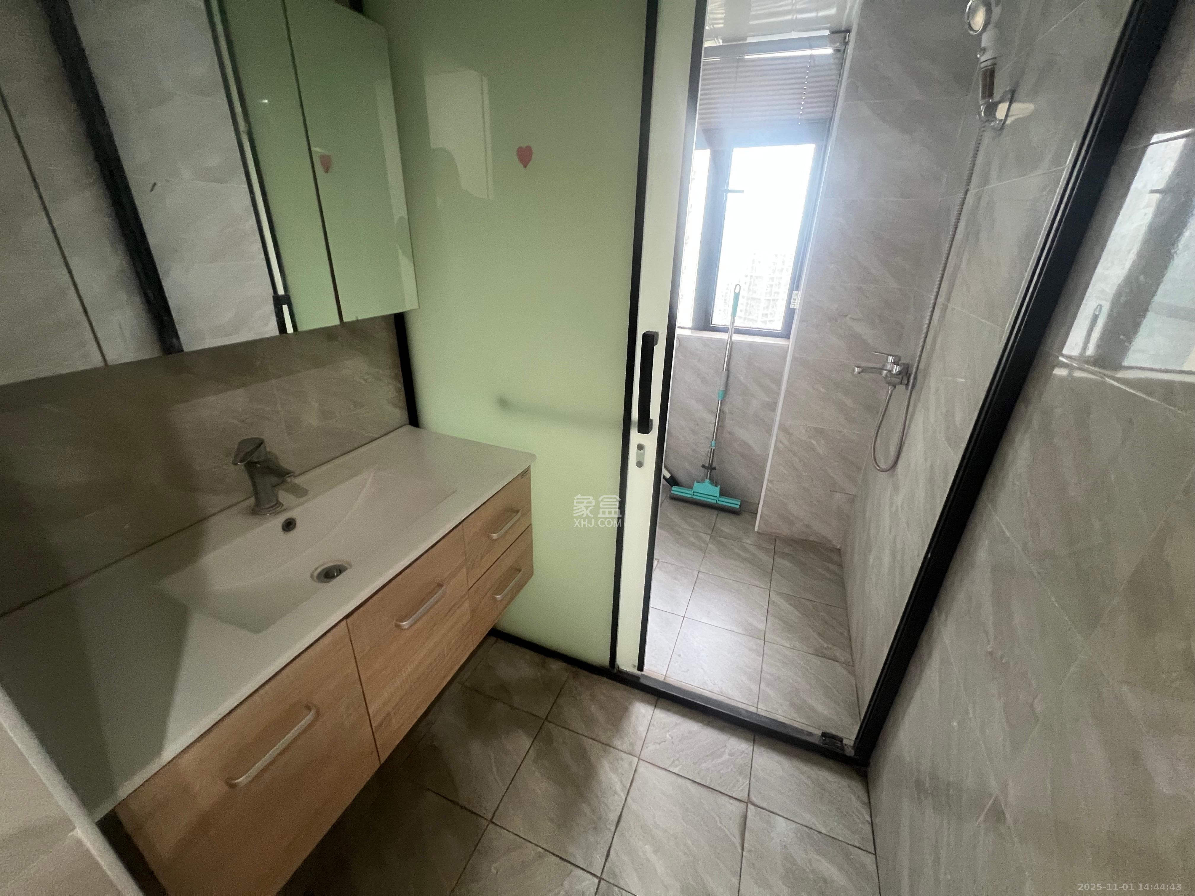 丽水熙园  3室2厅2卫    2600.0元/月室内图