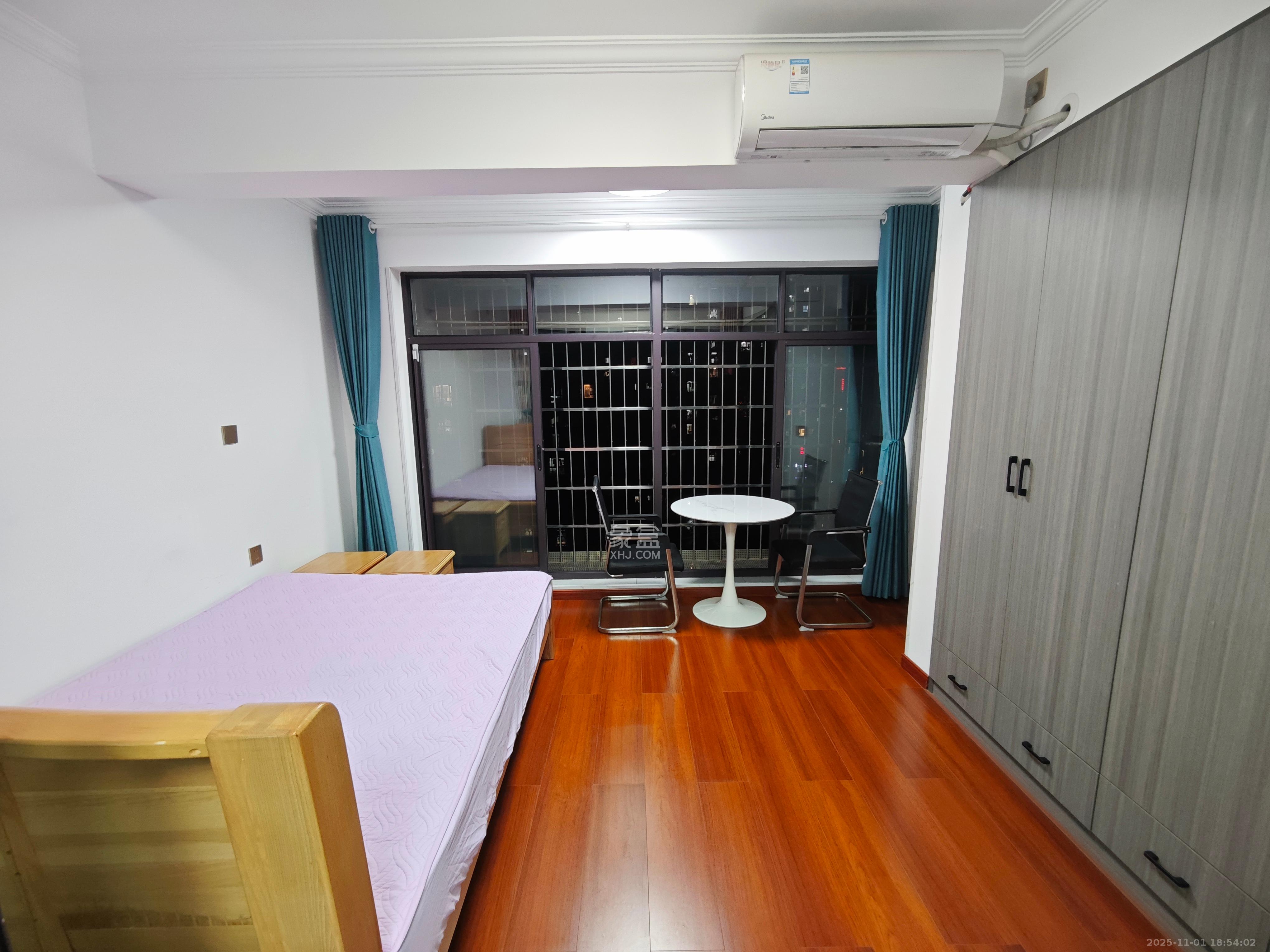 和润园三期  2室2厅1卫    1980.0元/月室内图