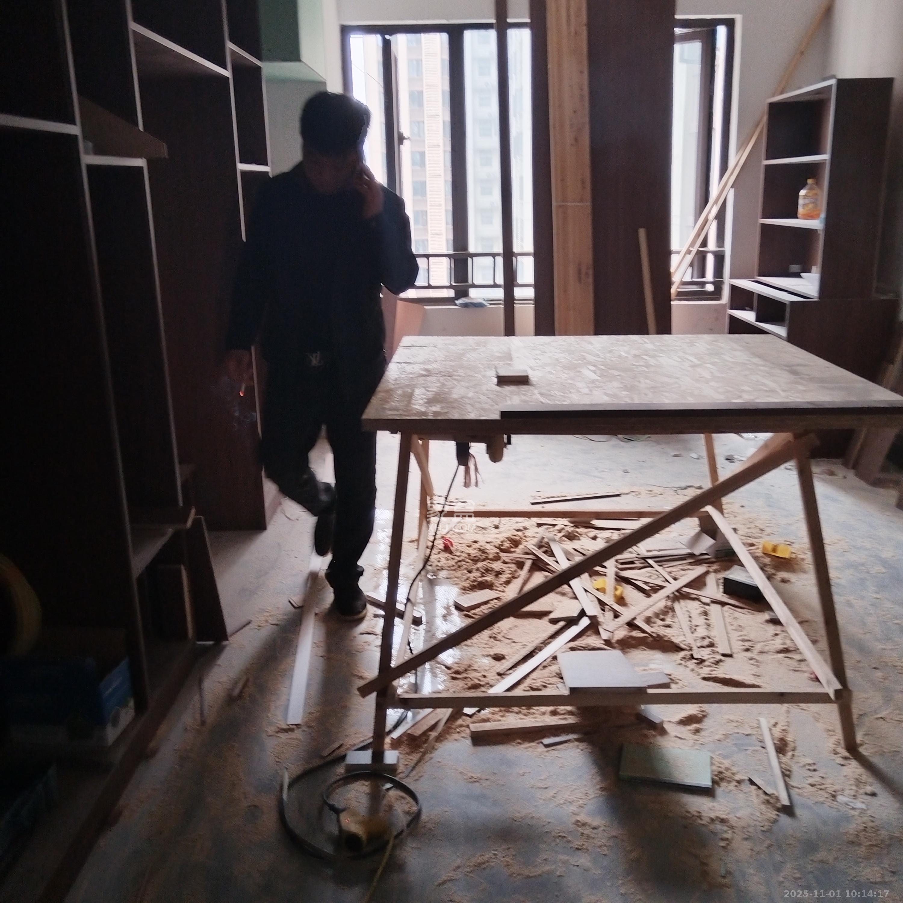 中海珑悦府  1室1厅1卫    1400.0元/月