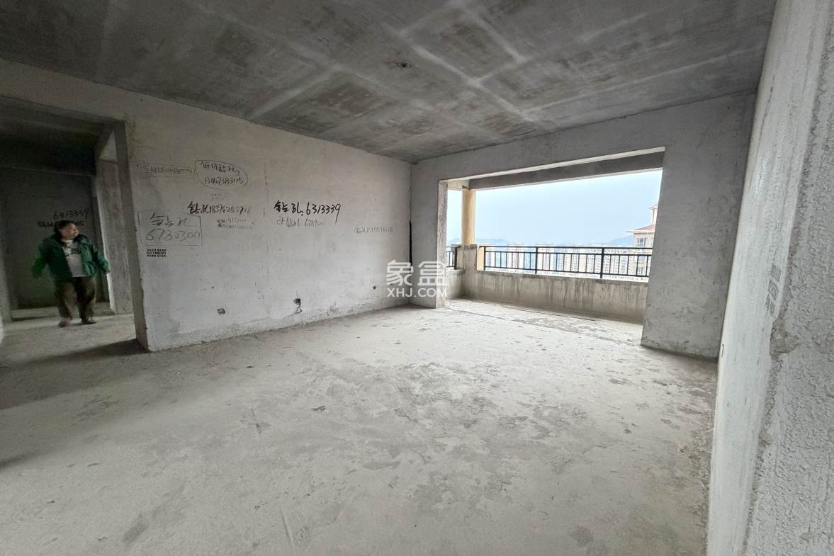 华剑首郡+五江珑悦 1室0厅0卫 60.0万 华剑首郡+五江珑悦 1室0厅0卫 60.0万客厅