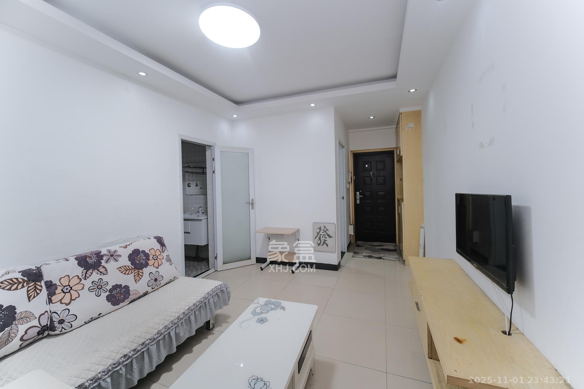 红树湾  1室1厅1卫    23.0万客厅