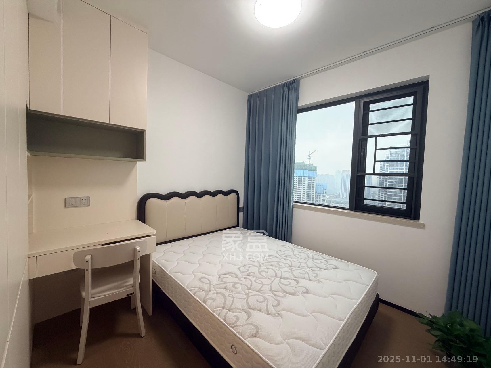 中海星樾府  4室2厅2卫    4800.0元/月室内图