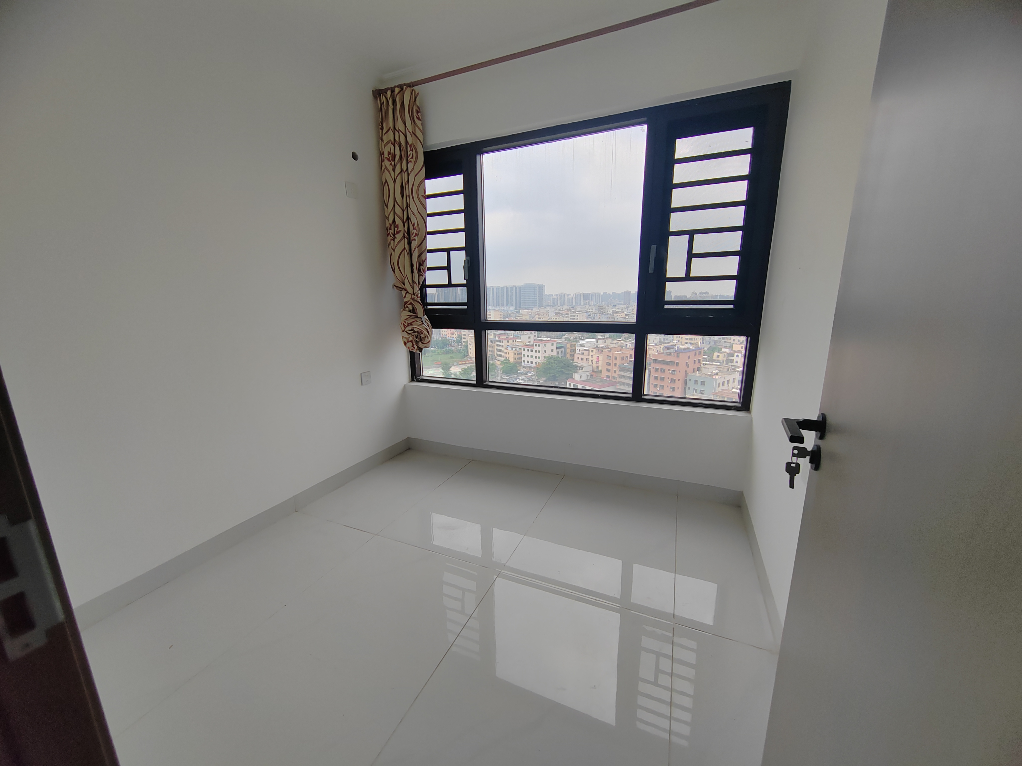 恩祥新城  4室2厅2卫    4500.0元/月室内图