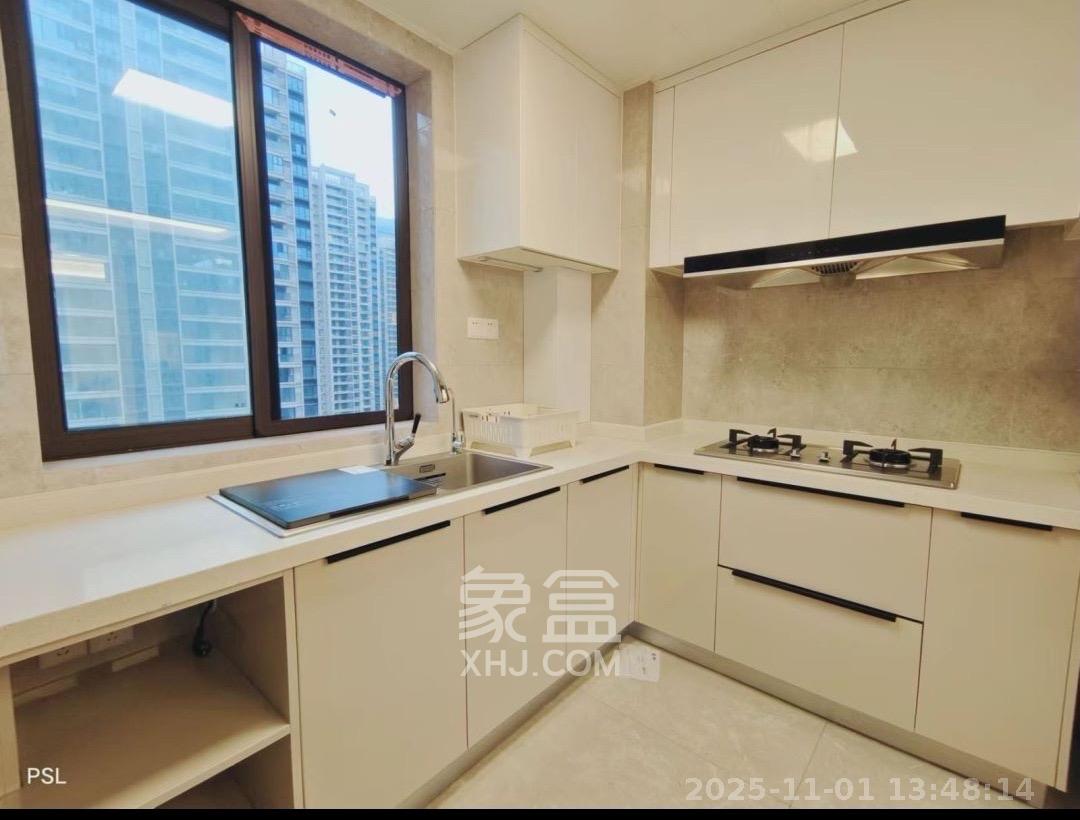 龙湖铂金中心(龙湖春江郦城) 3室2厅2卫 4500.0元/月 龙湖铂金中心(龙湖春江郦城) 3室2厅2卫 4500.0元/月室内图