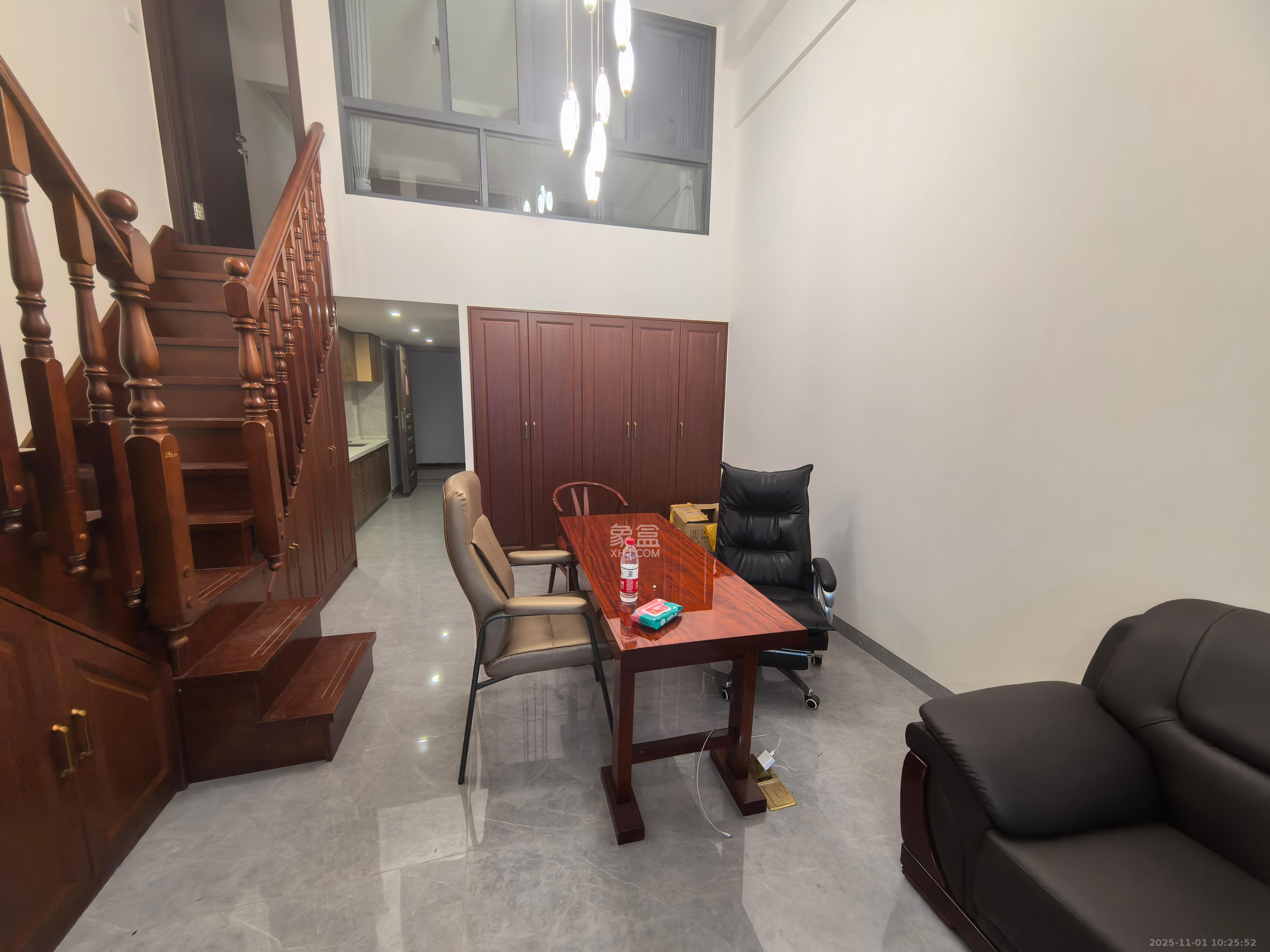 樾山公馆湖湘中心  2室2厅1卫    3500.0元/月室内图