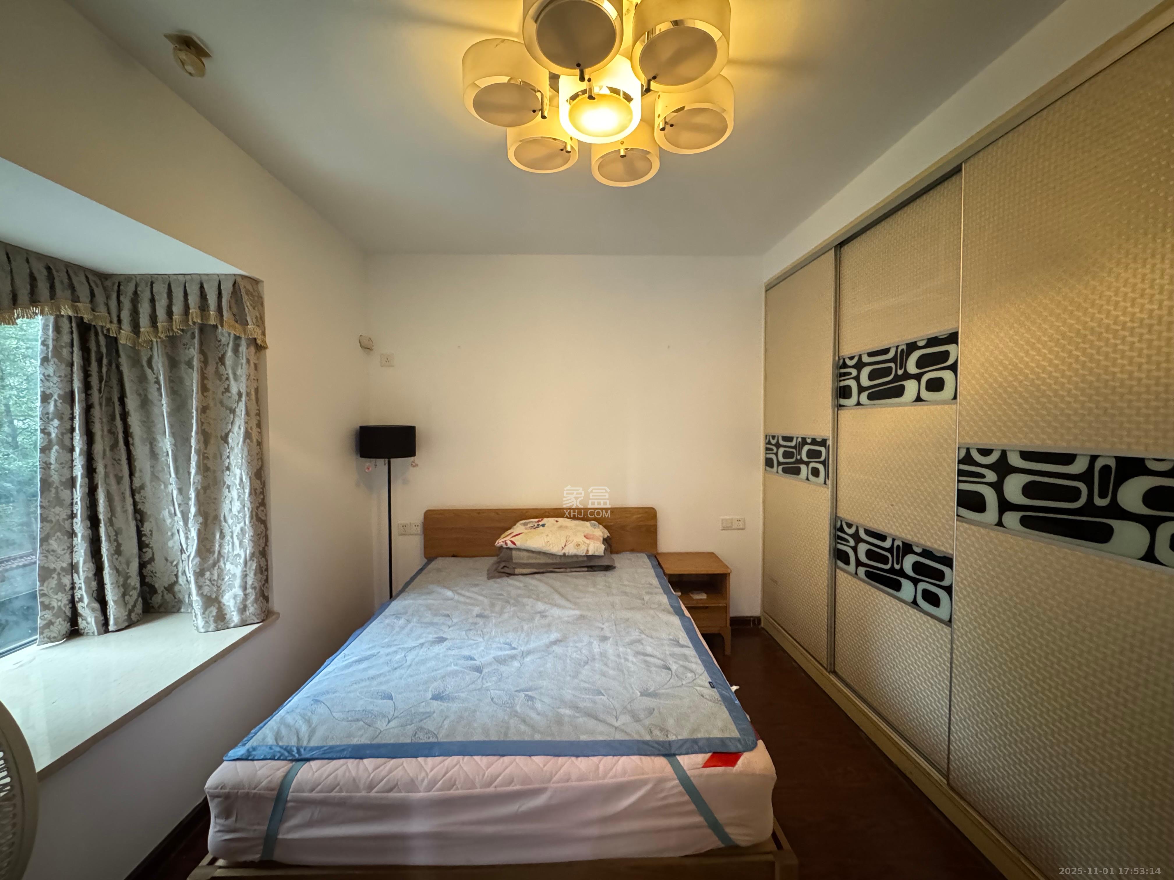 滨江君悦香邸  3室2厅2卫    2800.0元/月室内图