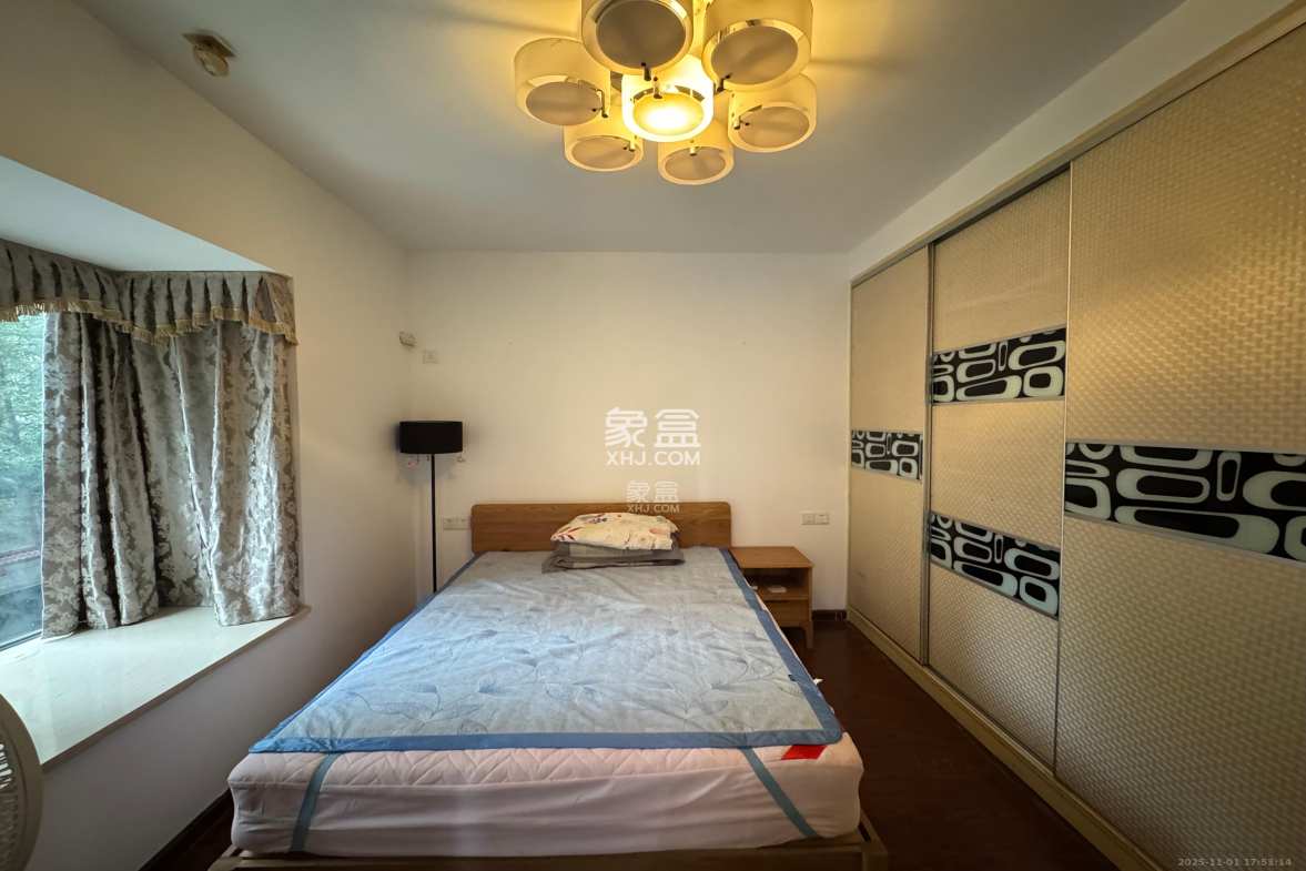 滨江君悦香邸 3室2厅2卫 2800.0元/月 滨江君悦香邸 3室2厅2卫 2800.0元/月室内图