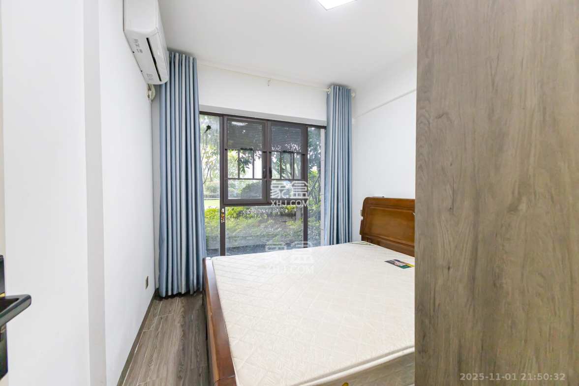 润和滨江府 4室2厅2卫 128.0万 润和滨江府 4室2厅2卫 128.0万卧室