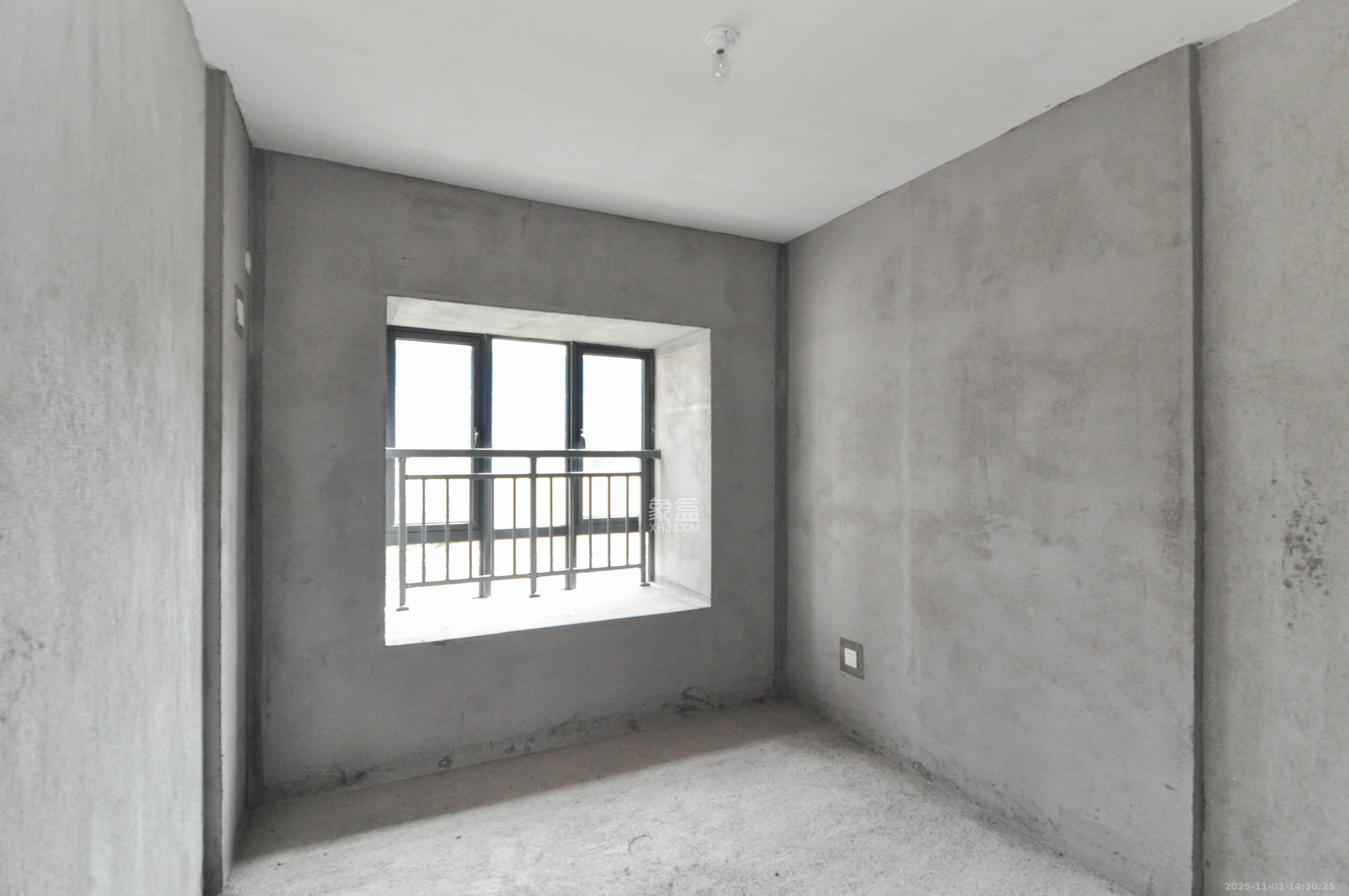 振业城四期 4室2厅2卫 210.0万 振业城四期 4室2厅2卫 210.0万其他