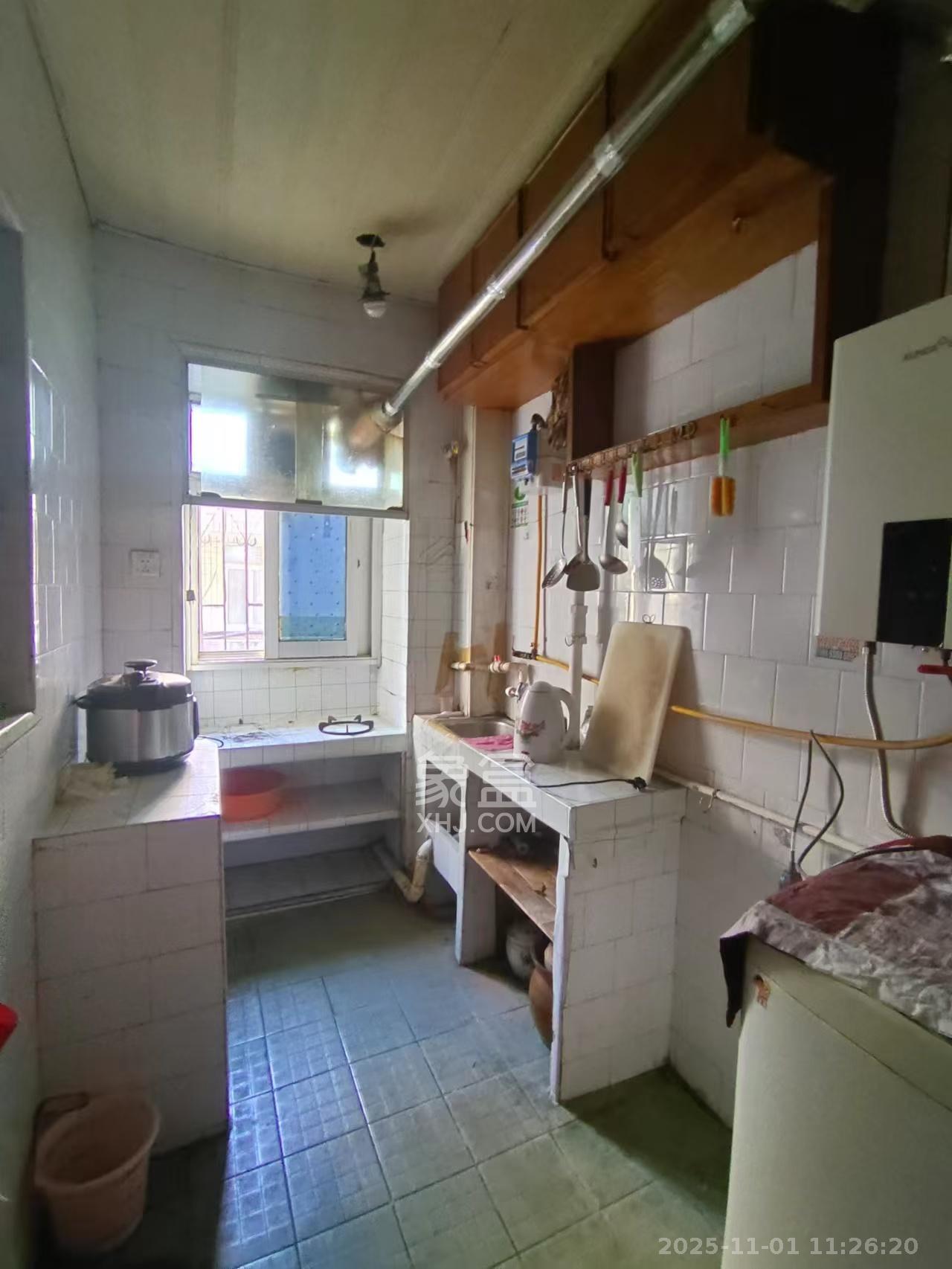 东广济桥社区  2室1厅1卫    1700.0元/月 东广济桥社区  2室1厅1卫    1700.0元/月室内图