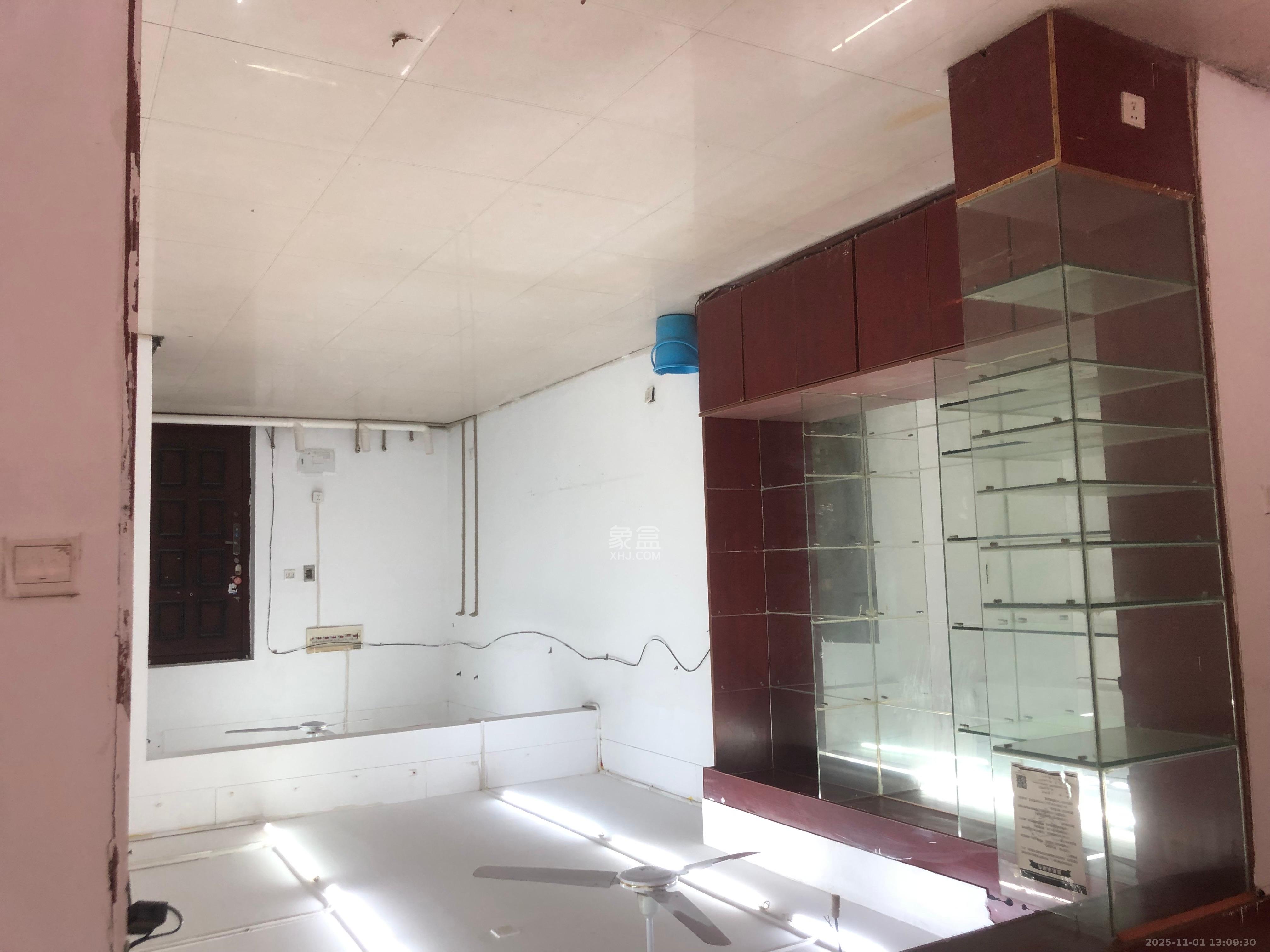 观沙嘉园  2室1厅1卫    2500.0元/月室内图