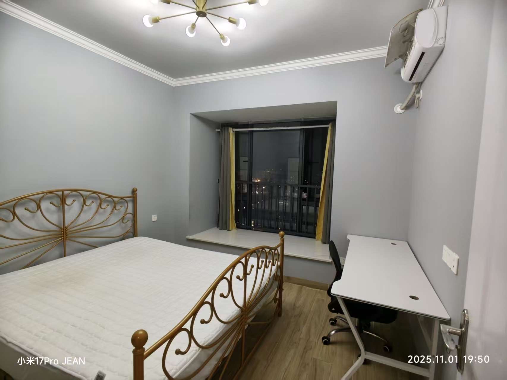 四季华庭-阳光华府  3室2厅1卫    3300.0元/月室内图