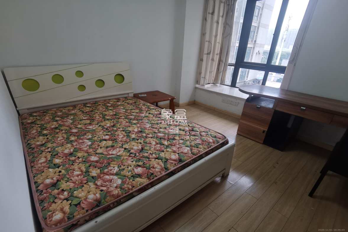 浏阳河畔家园 3室2厅2卫 2500.0元/月 浏阳河畔家园 3室2厅2卫 2500.0元/月室内图