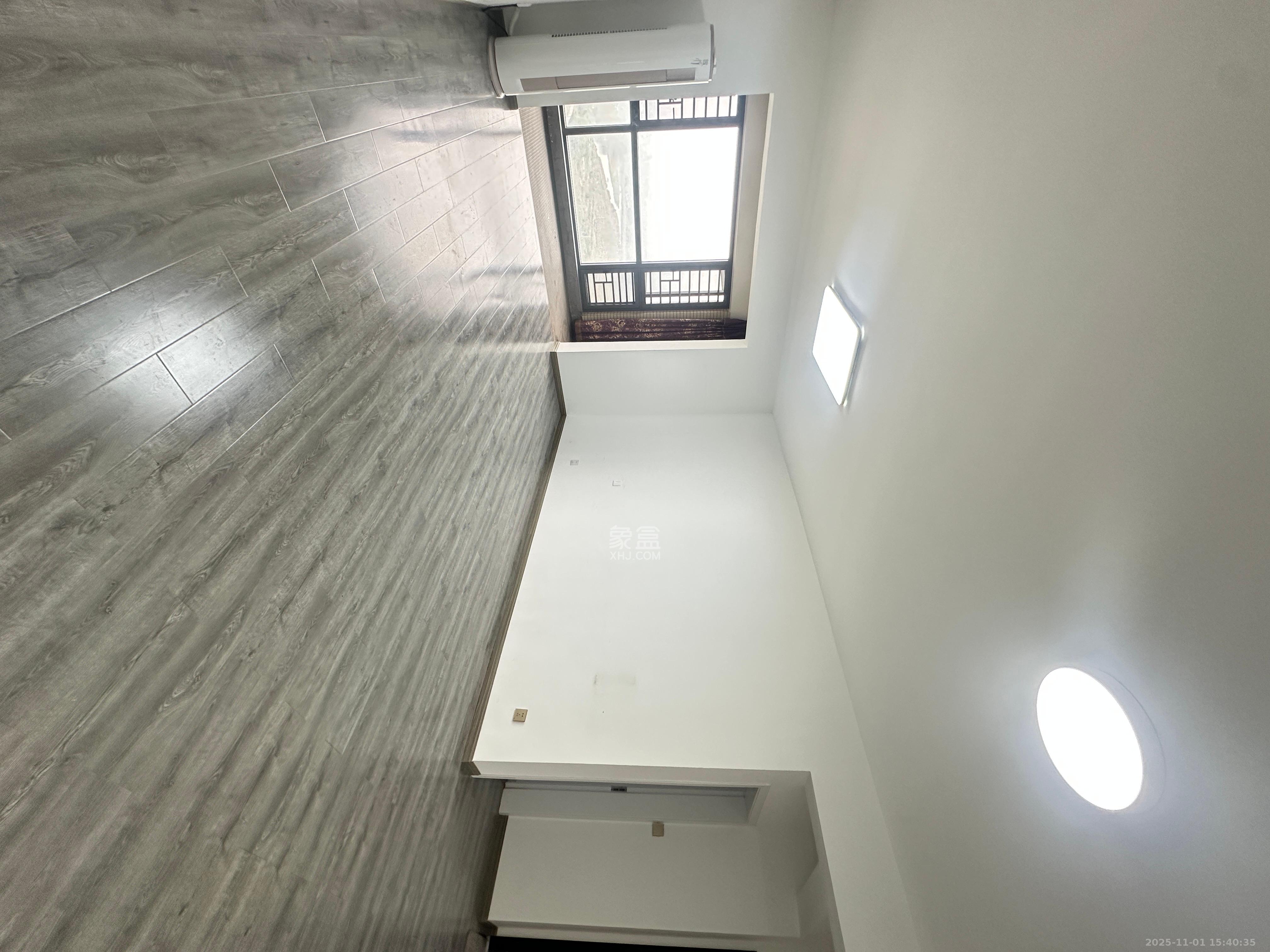 惟泽园  3室1厅1卫    2500.0元/月室内图1