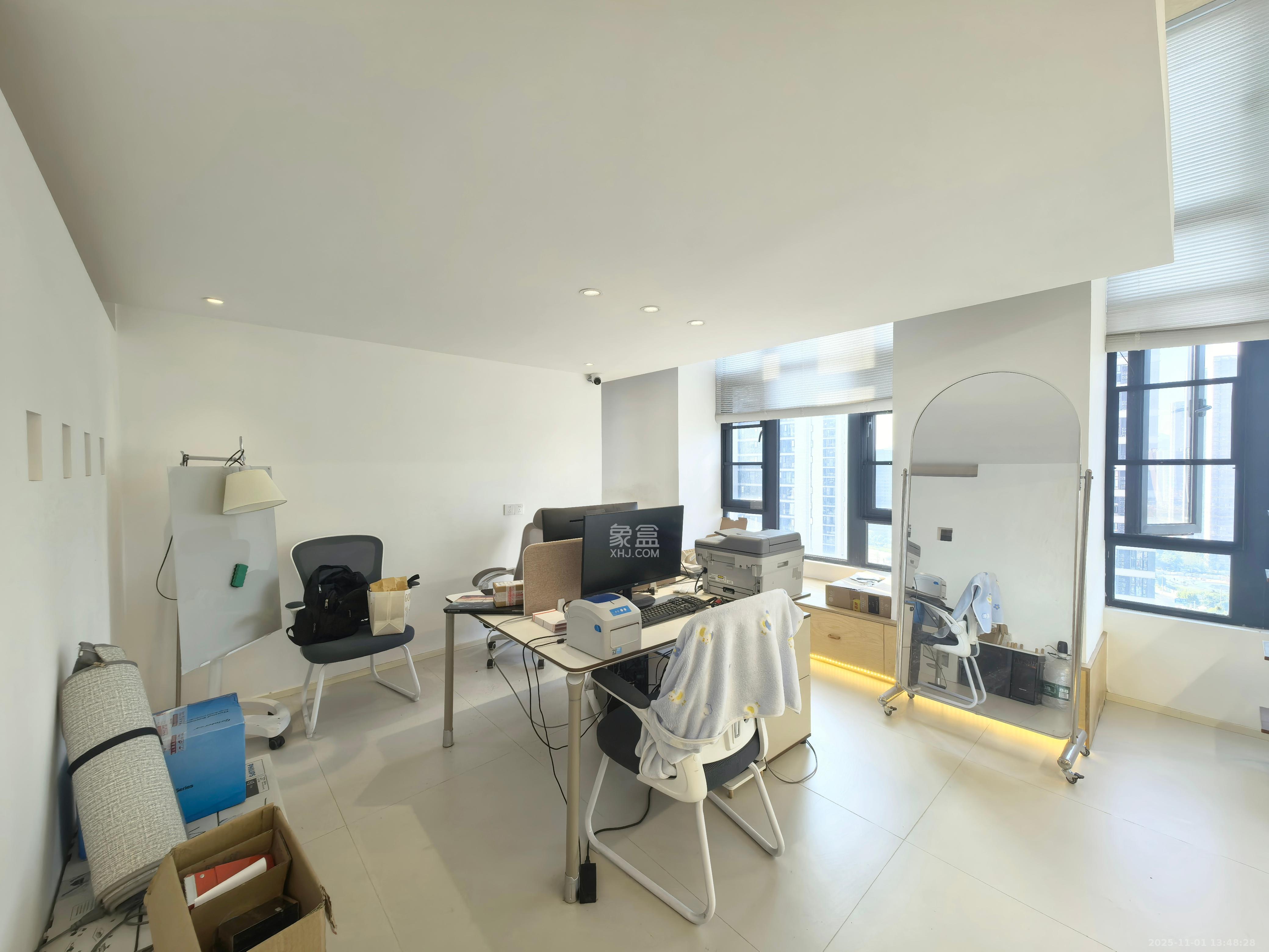 中海阅溪府  2室1厅1卫    1600.0元/月 中海阅溪府  2室1厅1卫    1600.0元/月室内图