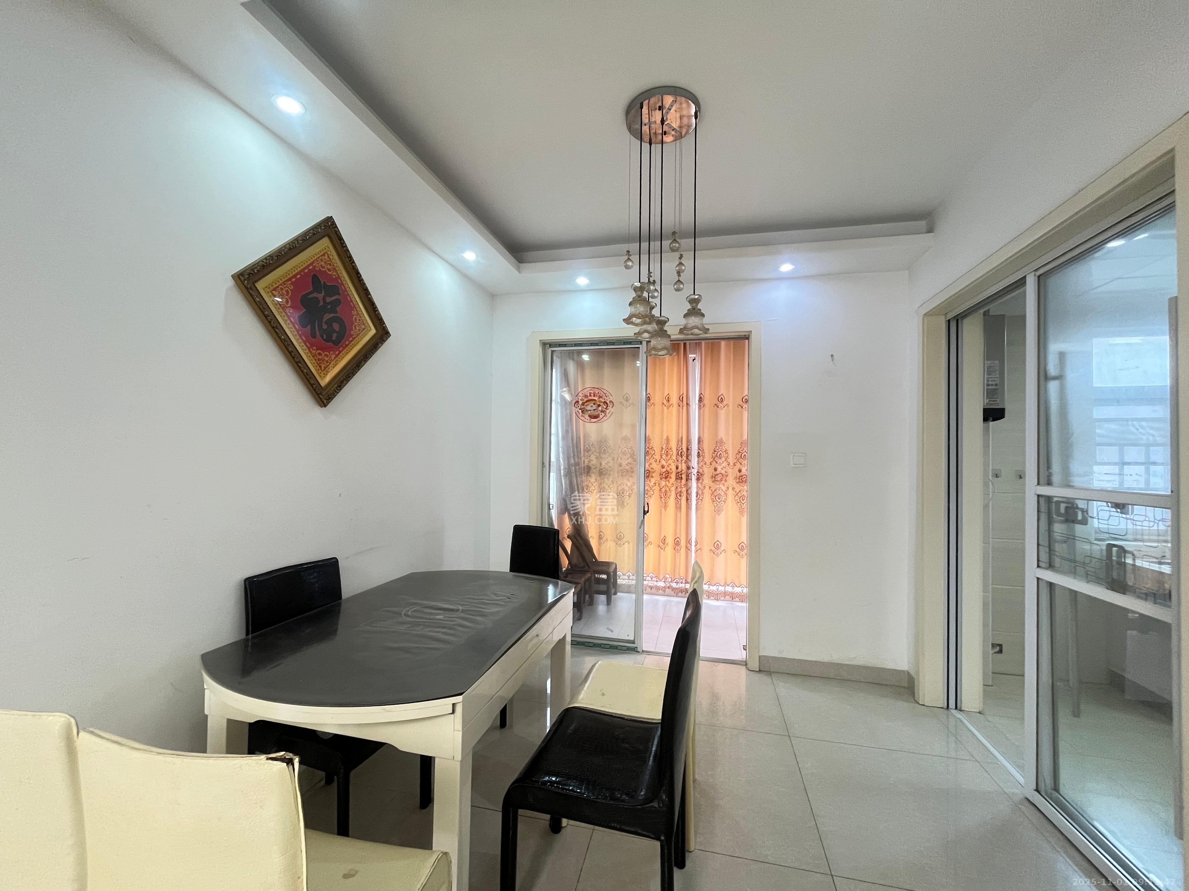 新蕾品阁居 4室2厅2卫 2200.0元/月 新蕾品阁居 4室2厅2卫 2200.0元/月室内图