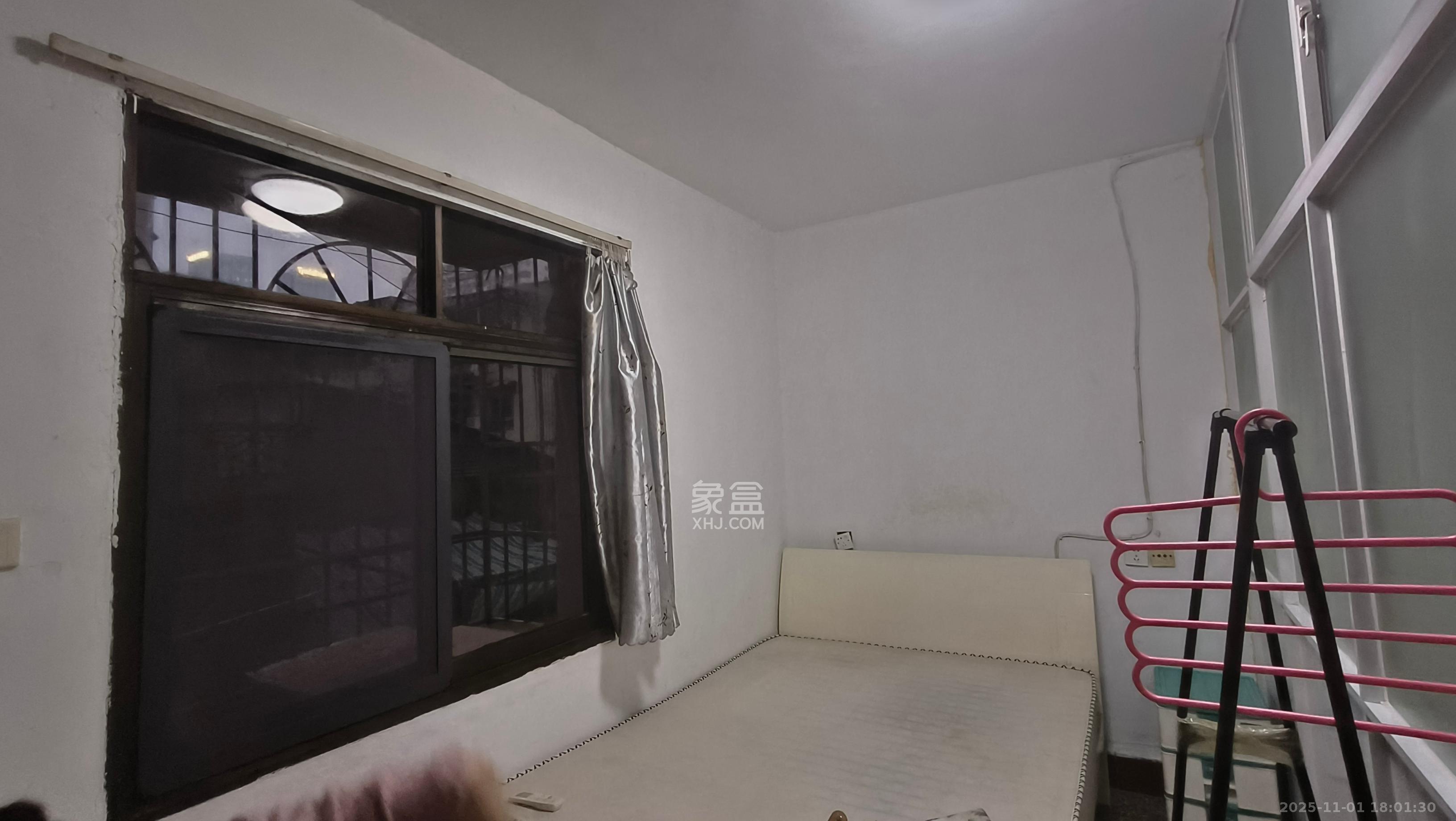 戥子桥散盘  2室1厅1卫    1800.0元/月