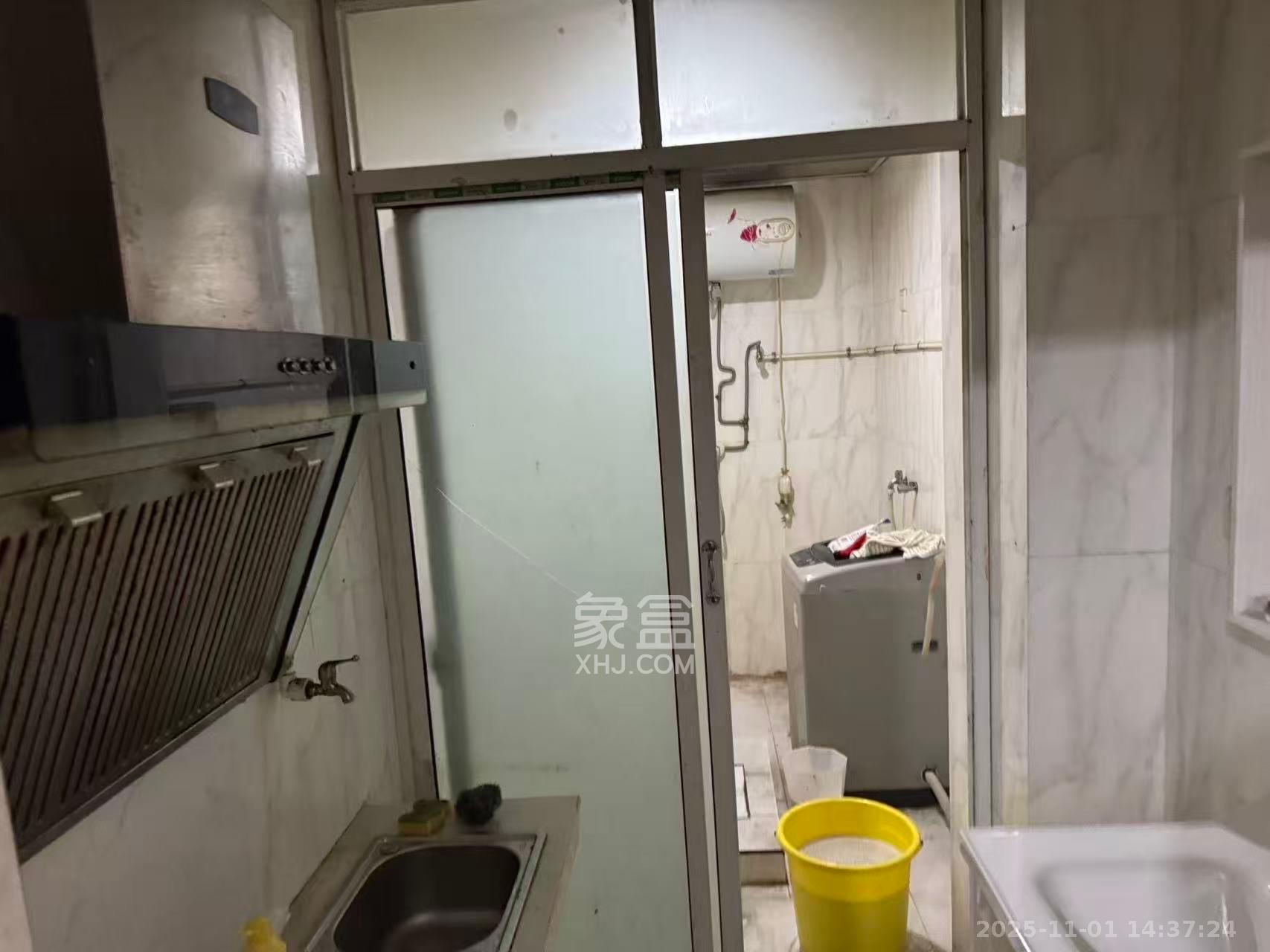 大桥一,二区 1室0厅0卫 1100.0元/月 大桥一,二区 1室0厅0卫 1100.0元/月室内图