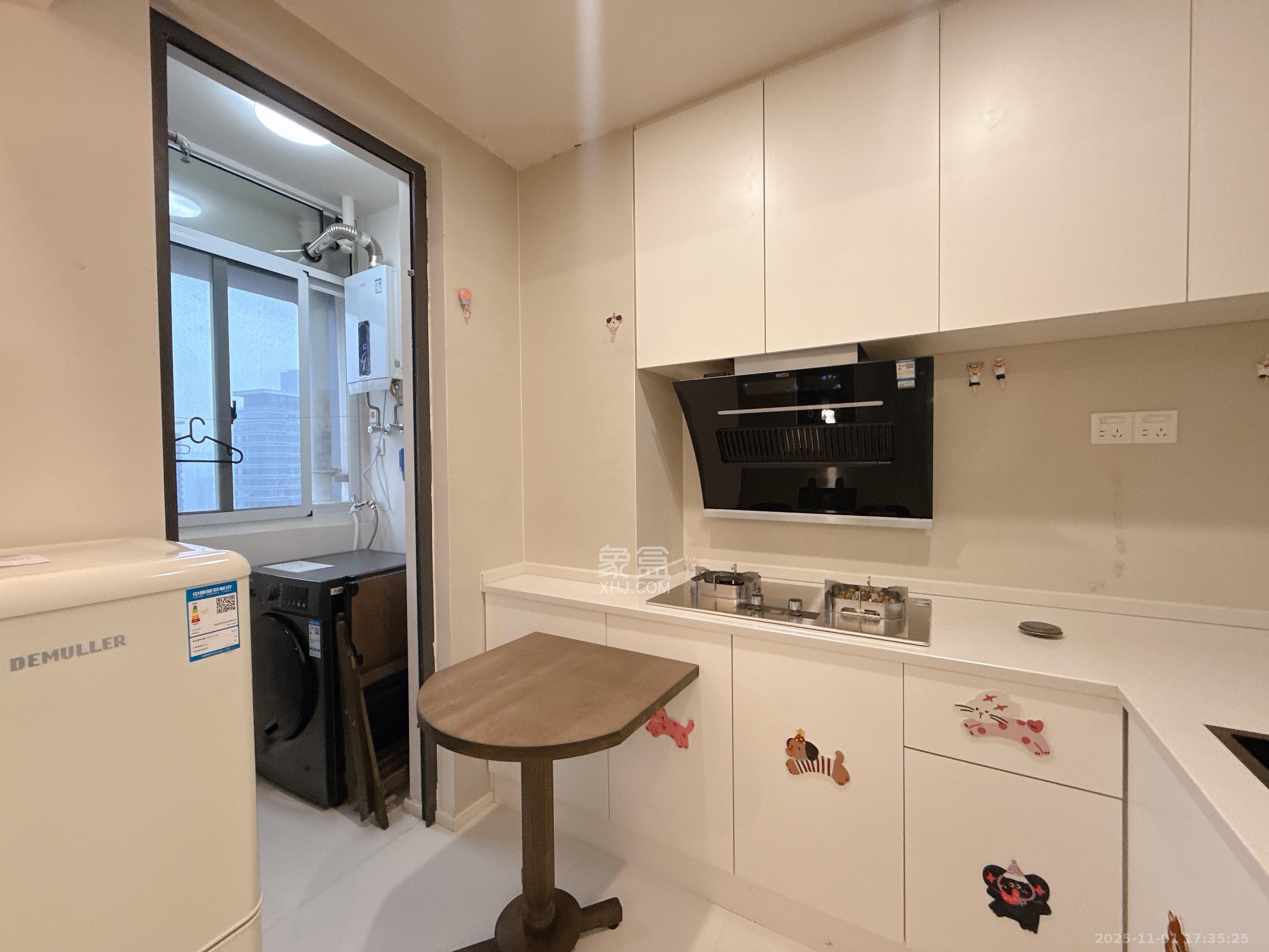 天健城  1室1厅1卫    2700.0元/月室内图