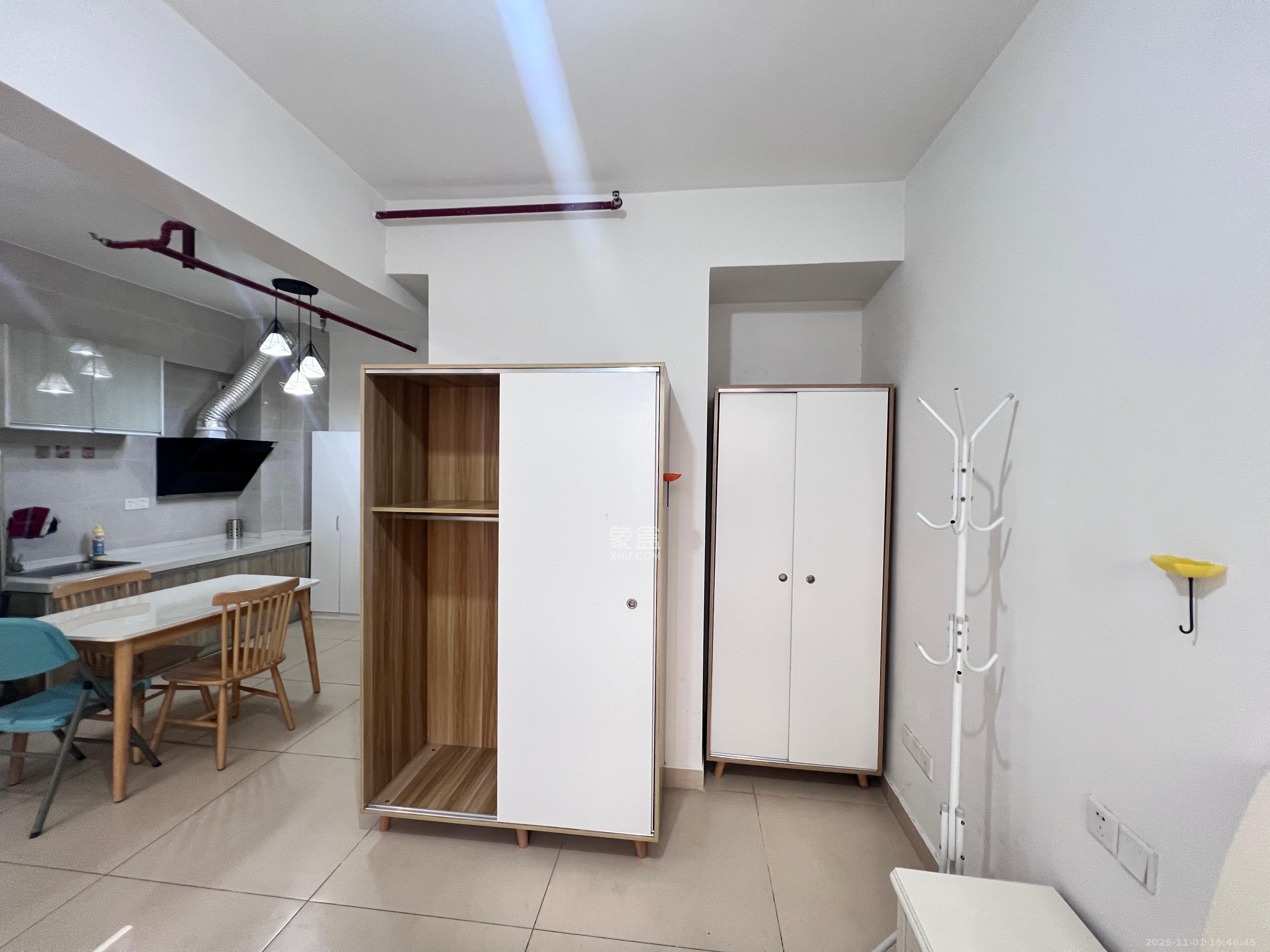 奥林匹克花园贡院三期 1室1厅1卫 1400.0元/月 奥林匹克花园贡院三期 1室1厅1卫 1400.0元/月室内图