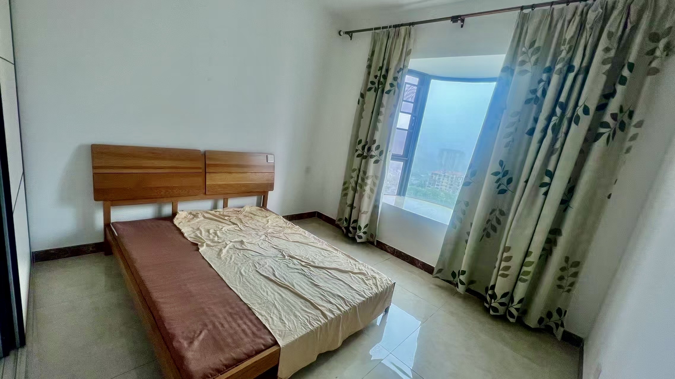 海岸豪庭  2室1厅1卫    2500.0元/月室内图