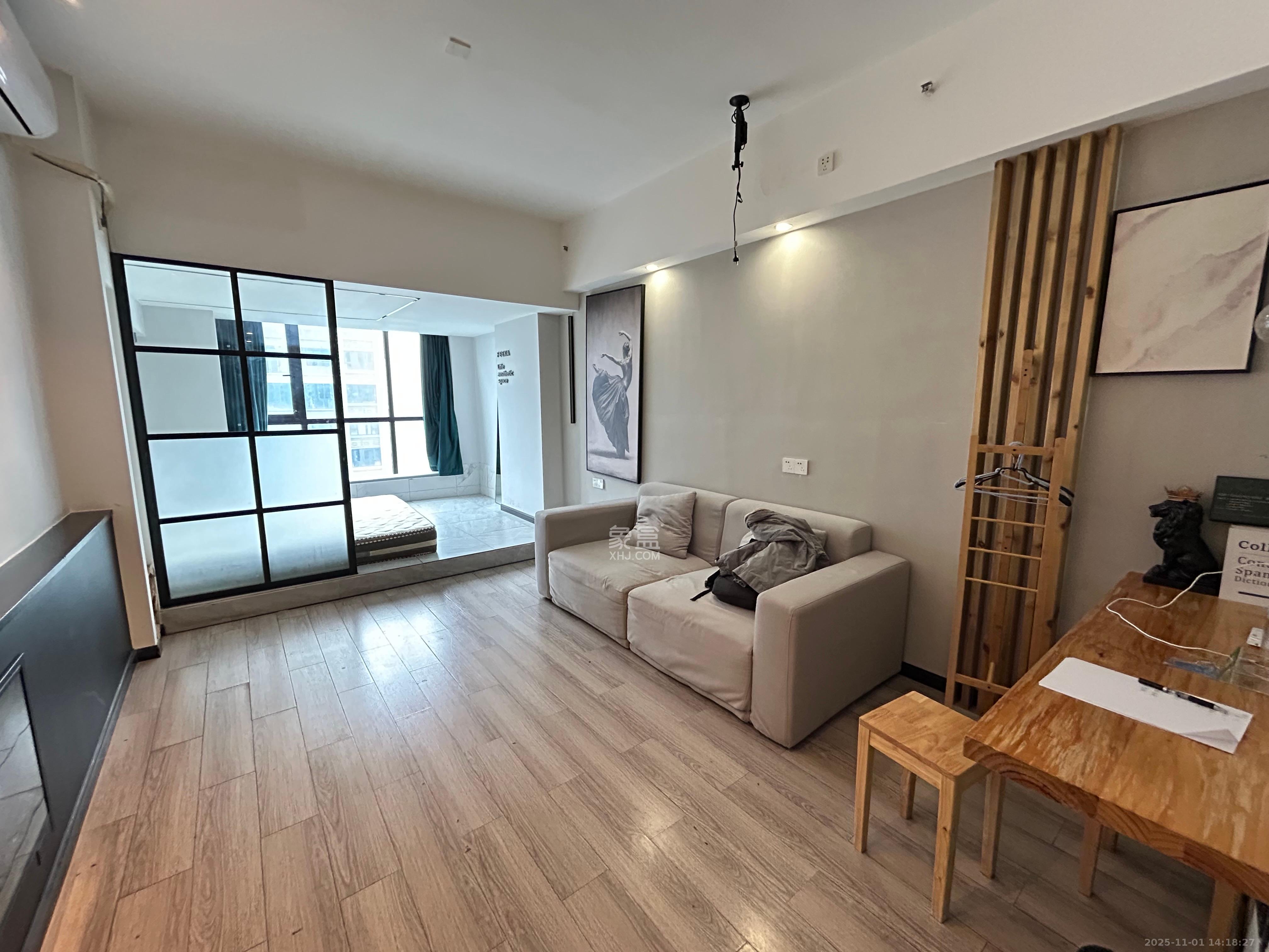 梅溪国际公寓（步步高新天地）  1室1厅1卫    1300.0元/月室内图