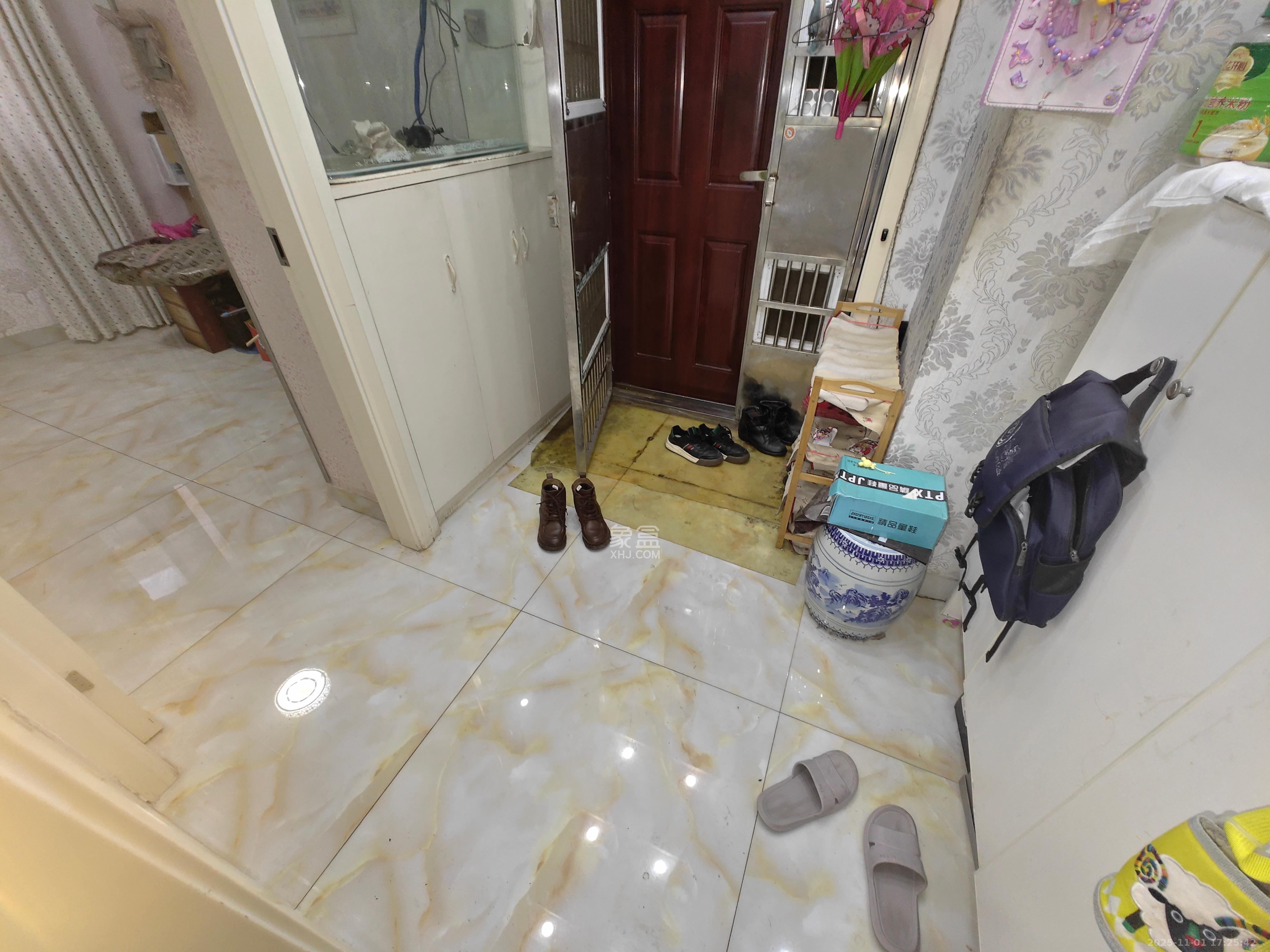 兴威帕克水岸 3室2厅1卫 2300.0元/月 兴威帕克水岸 3室2厅1卫 2300.0元/月室内图