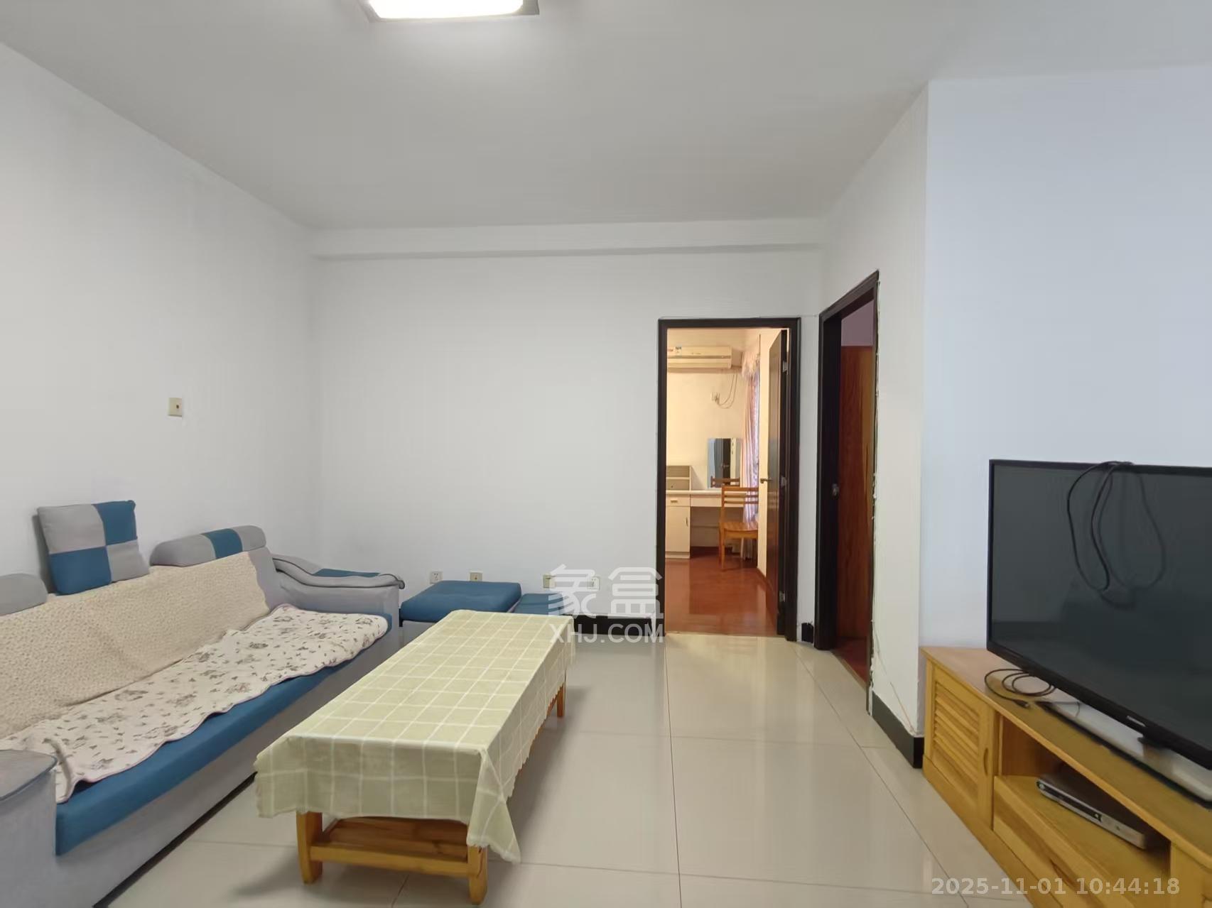 湘域中央  2室1厅1卫    2700.0元/月