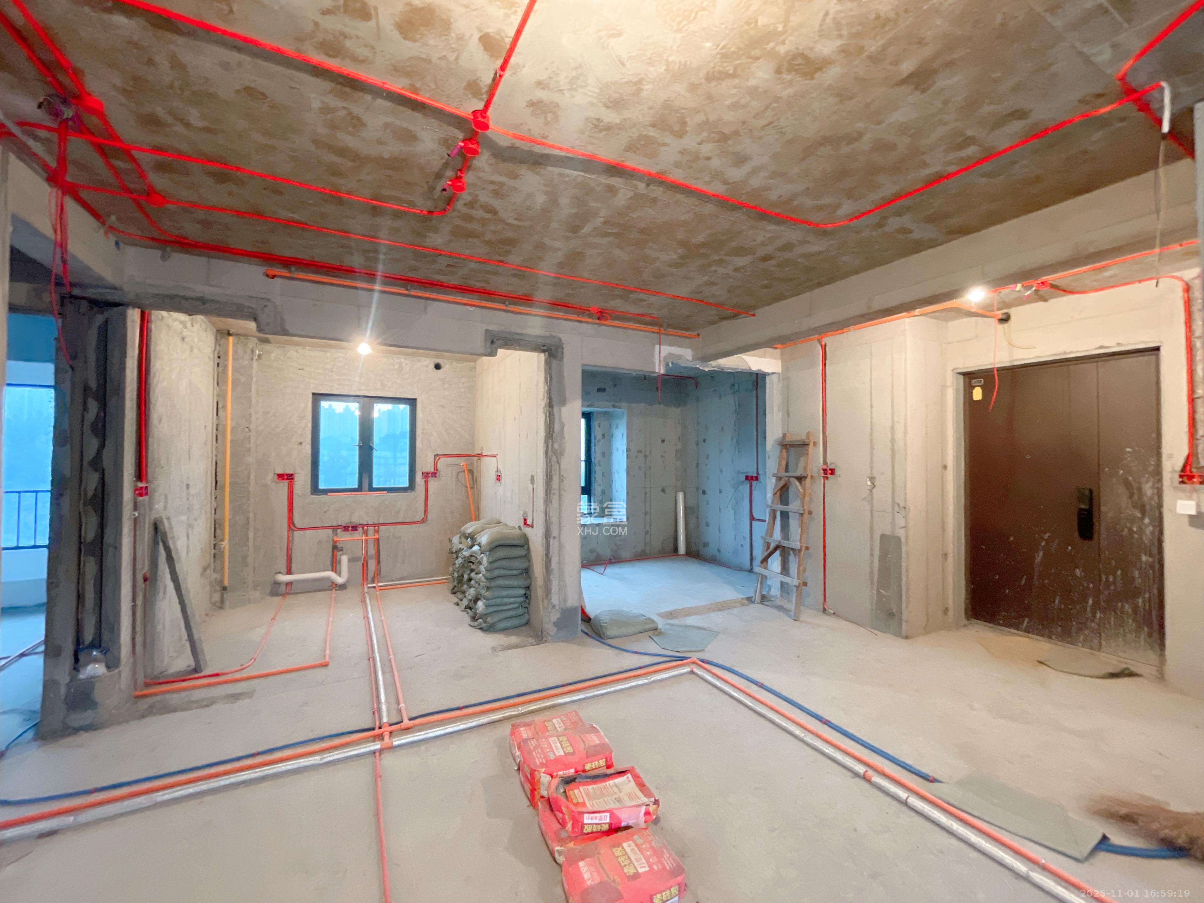 越秀栖山悦府  4室2厅2卫    2000.0元/月室内图