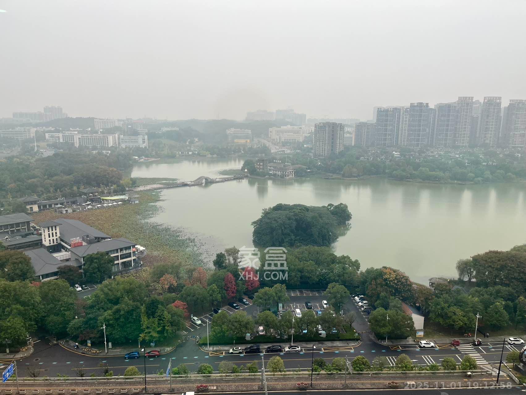 绿地V岛 1室1厅1卫 2400.0元/月 绿地V岛 1室1厅1卫 2400.0元/月小区图