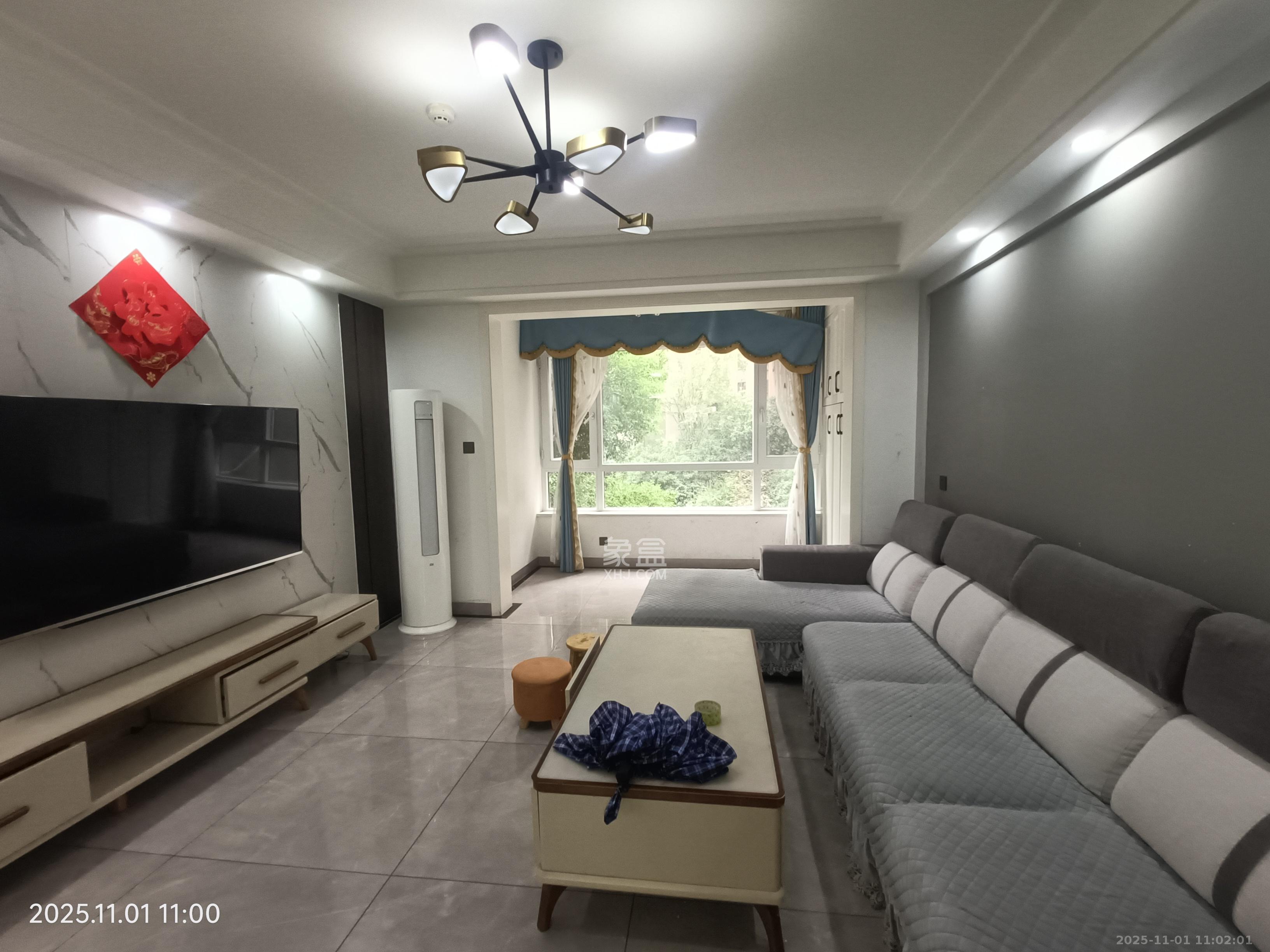 金地格林公馆  3室2厅2卫    3600.0元/月