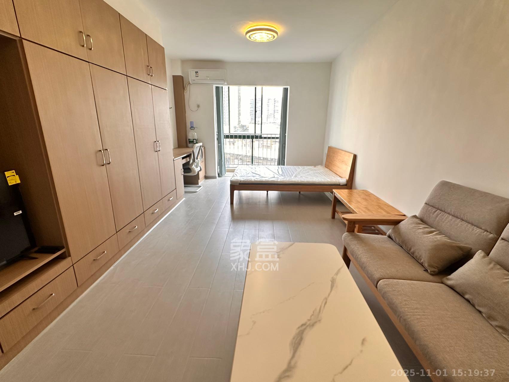 湘江银座 1室1厅1卫 2000.0元/月 湘江银座 1室1厅1卫 2000.0元/月室内图