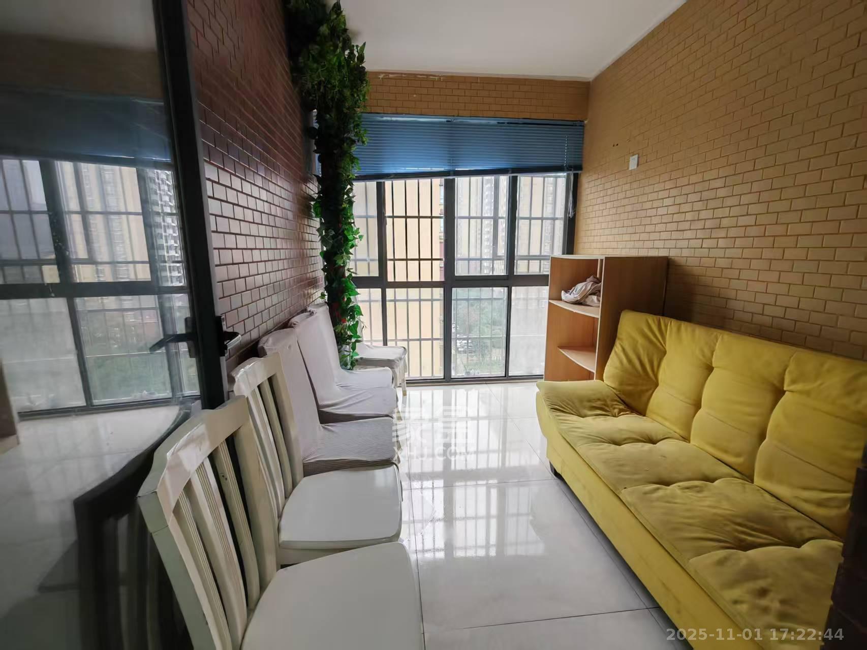 中国铁建国际城一期  4室2厅2卫    1600.0元/月室内图