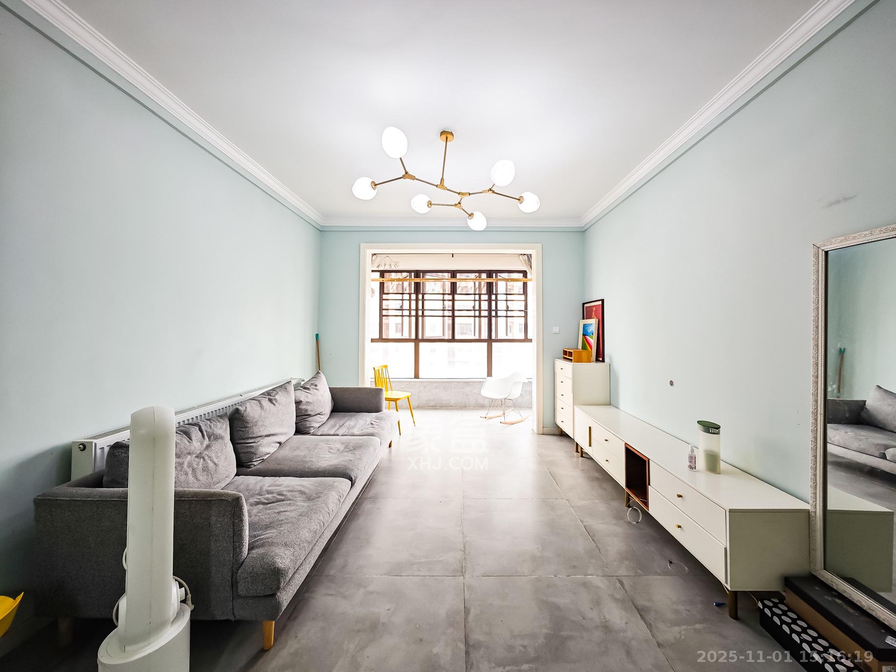 山语城三期  3室2厅1卫    68.0万 山语城三期  3室2厅1卫    68.0万客厅