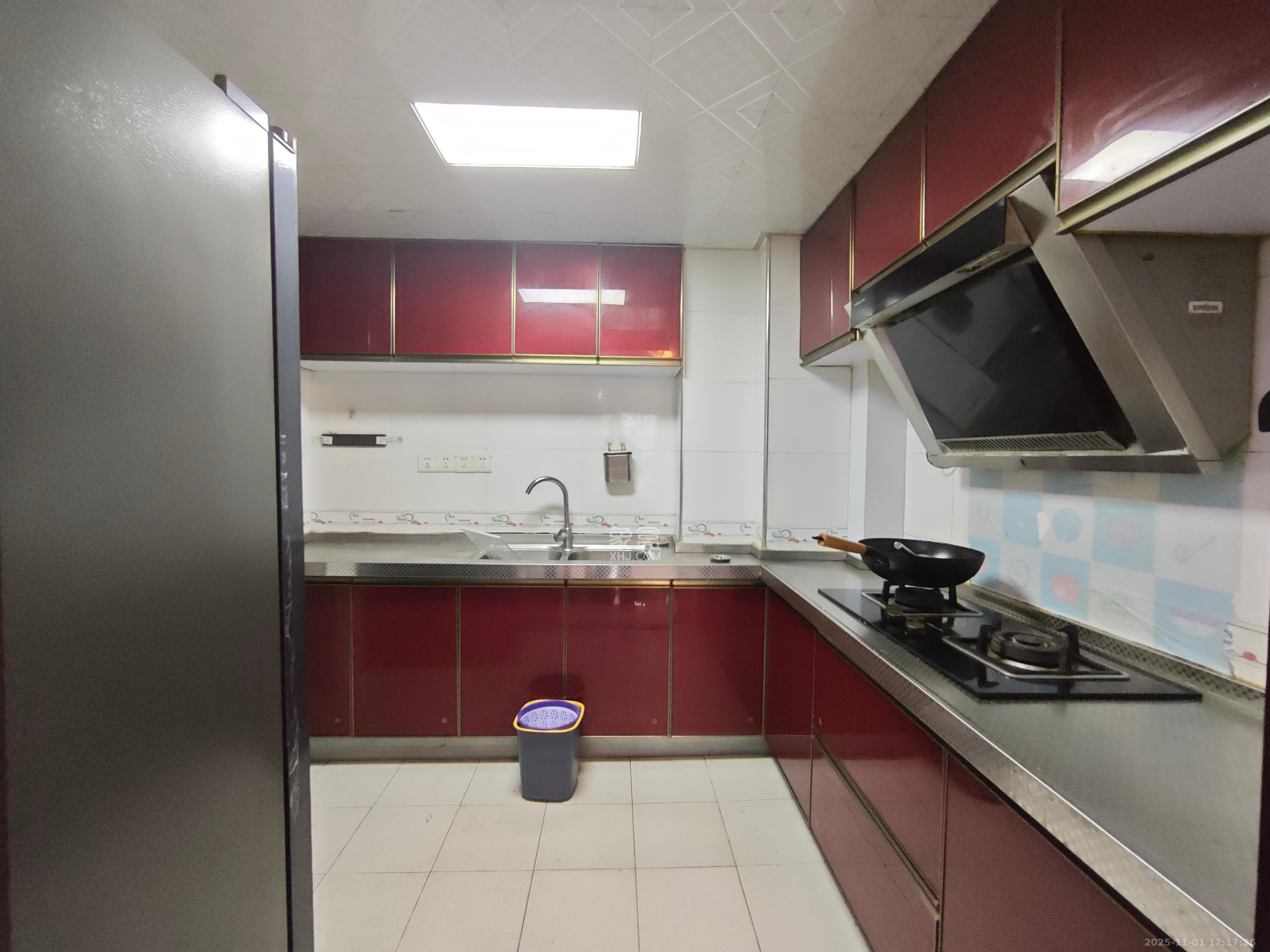 锑都家园  2室2厅1卫    1600.0元/月室内图