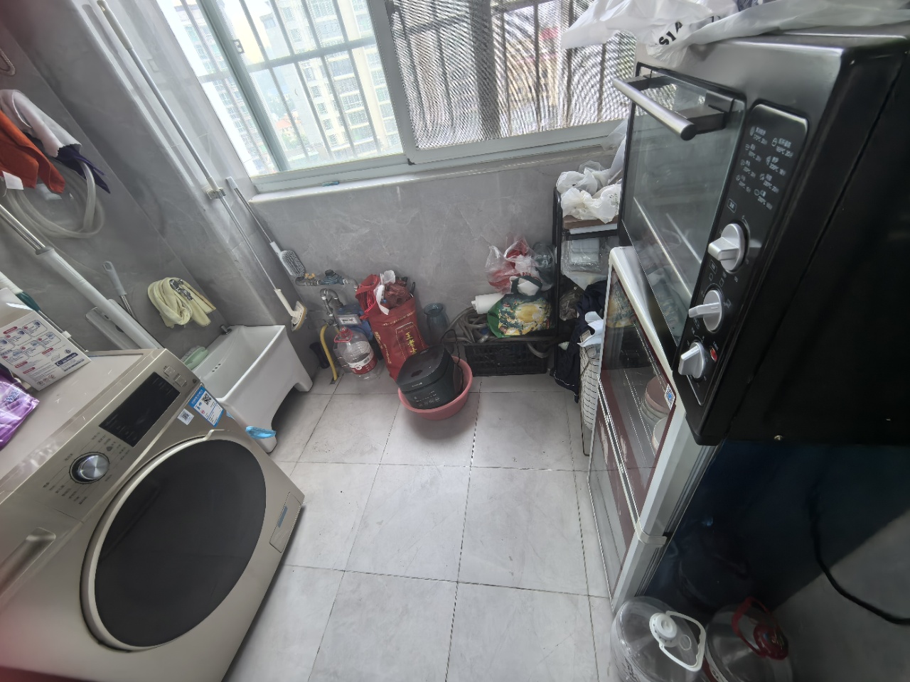 裕庄大厦  1室1厅1卫    135.0万室内图