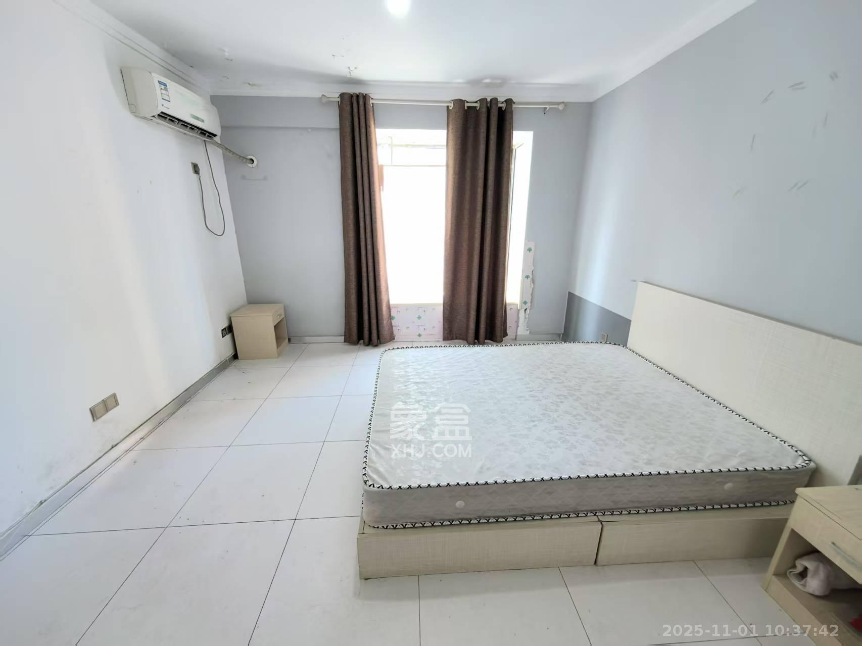 银港水晶城  5室2厅2卫    2600.0元/月室内图