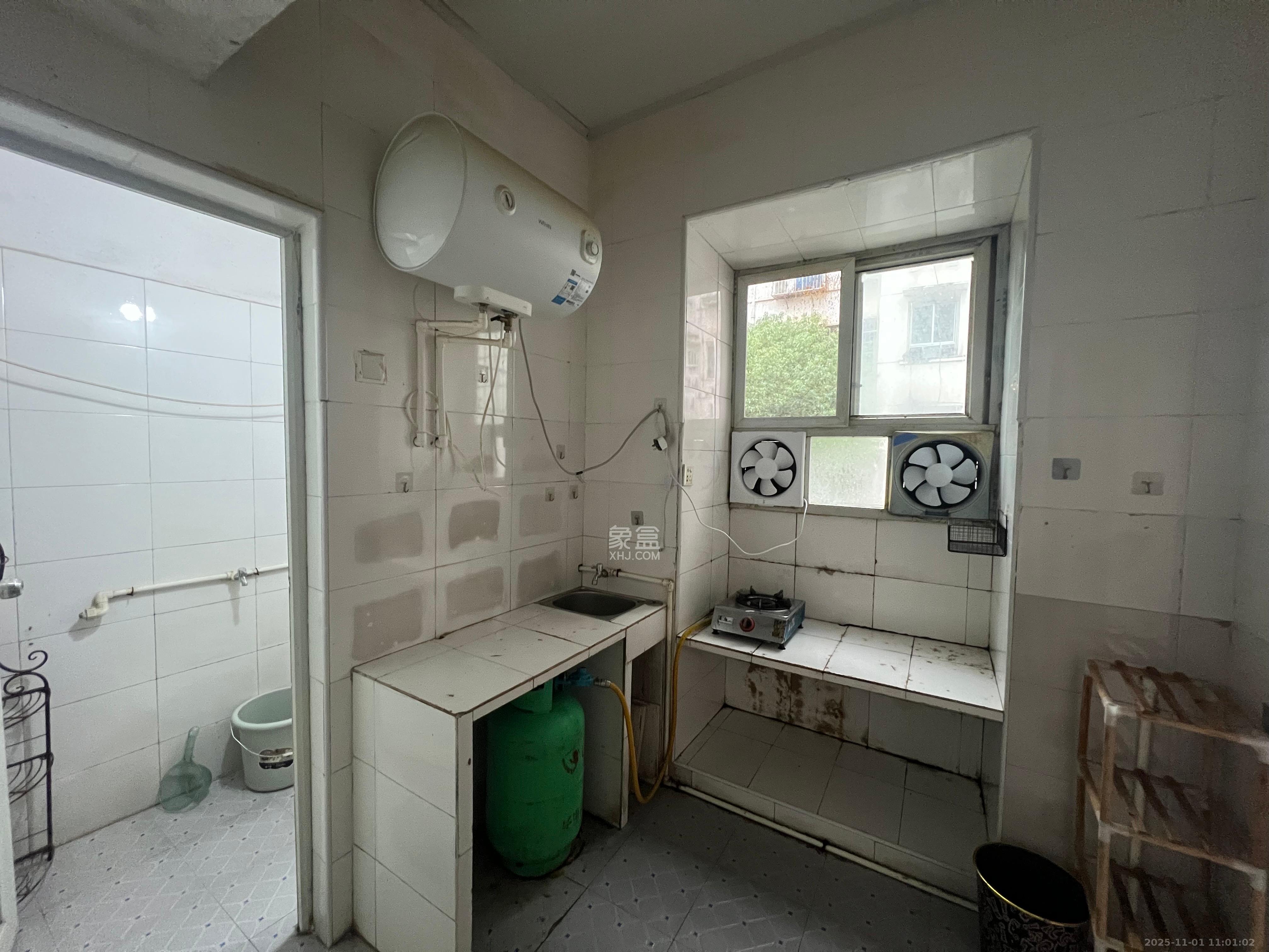 赤岗社区市政小区  2室1厅1卫    1500.0元/月室内图