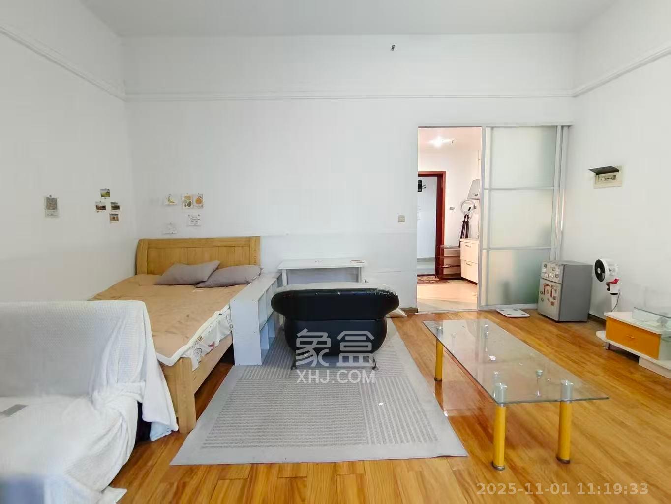 浏阳河畔家园  1室1厅1卫    1050.0元/月室内图