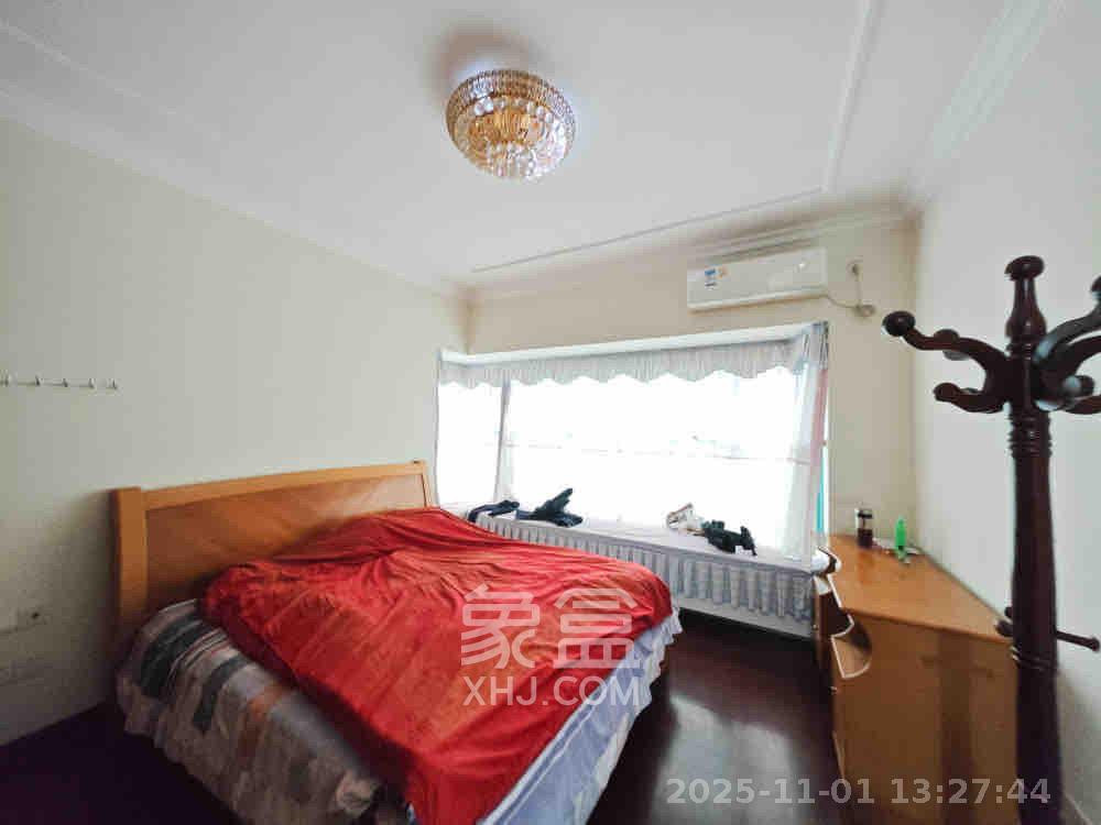 恒大城  3室2厅2卫    2100.0元/月室内图