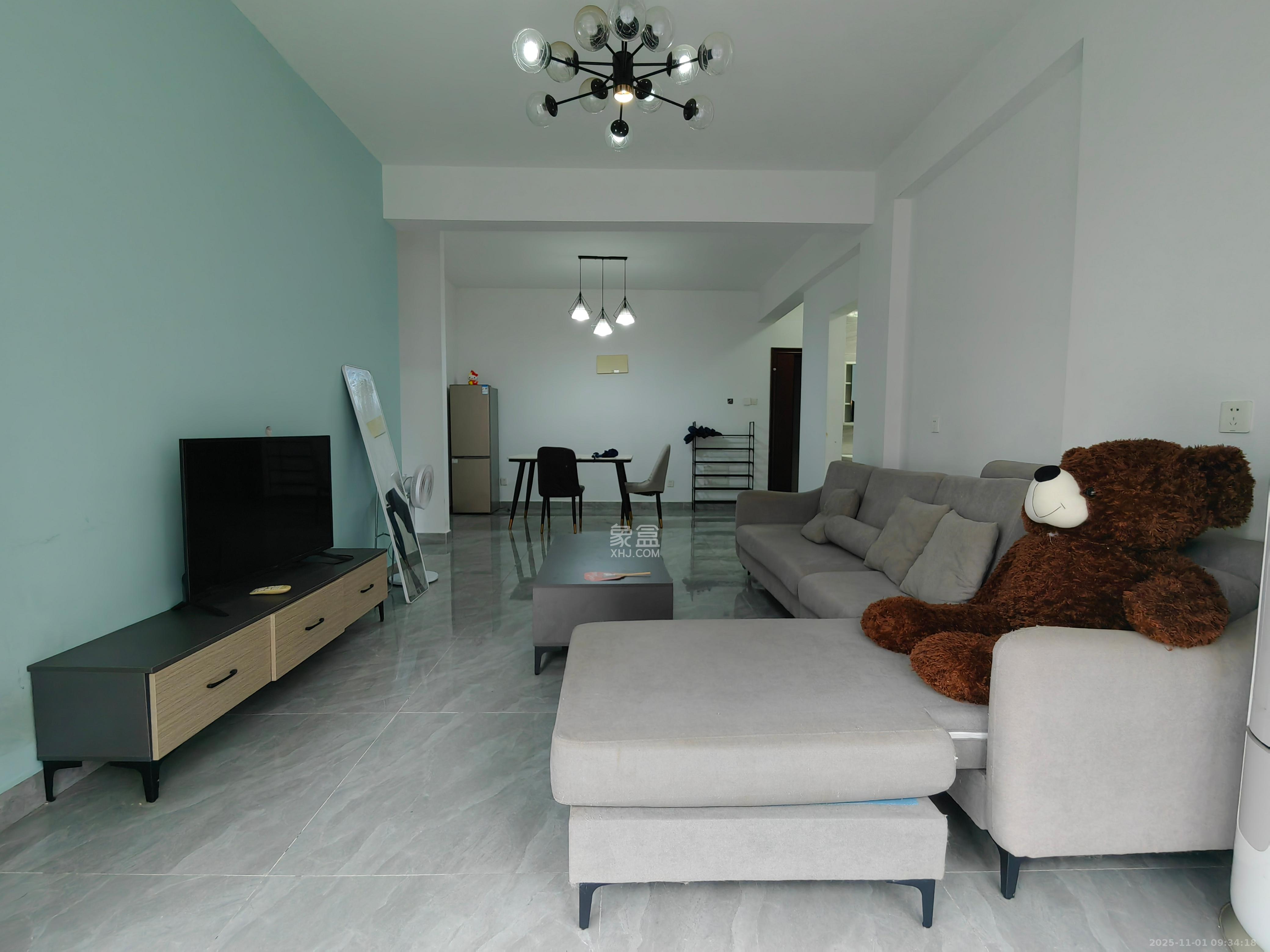 明大佳园 3室2厅1卫 2800.0元/月 明大佳园 3室2厅1卫 2800.0元/月室内图