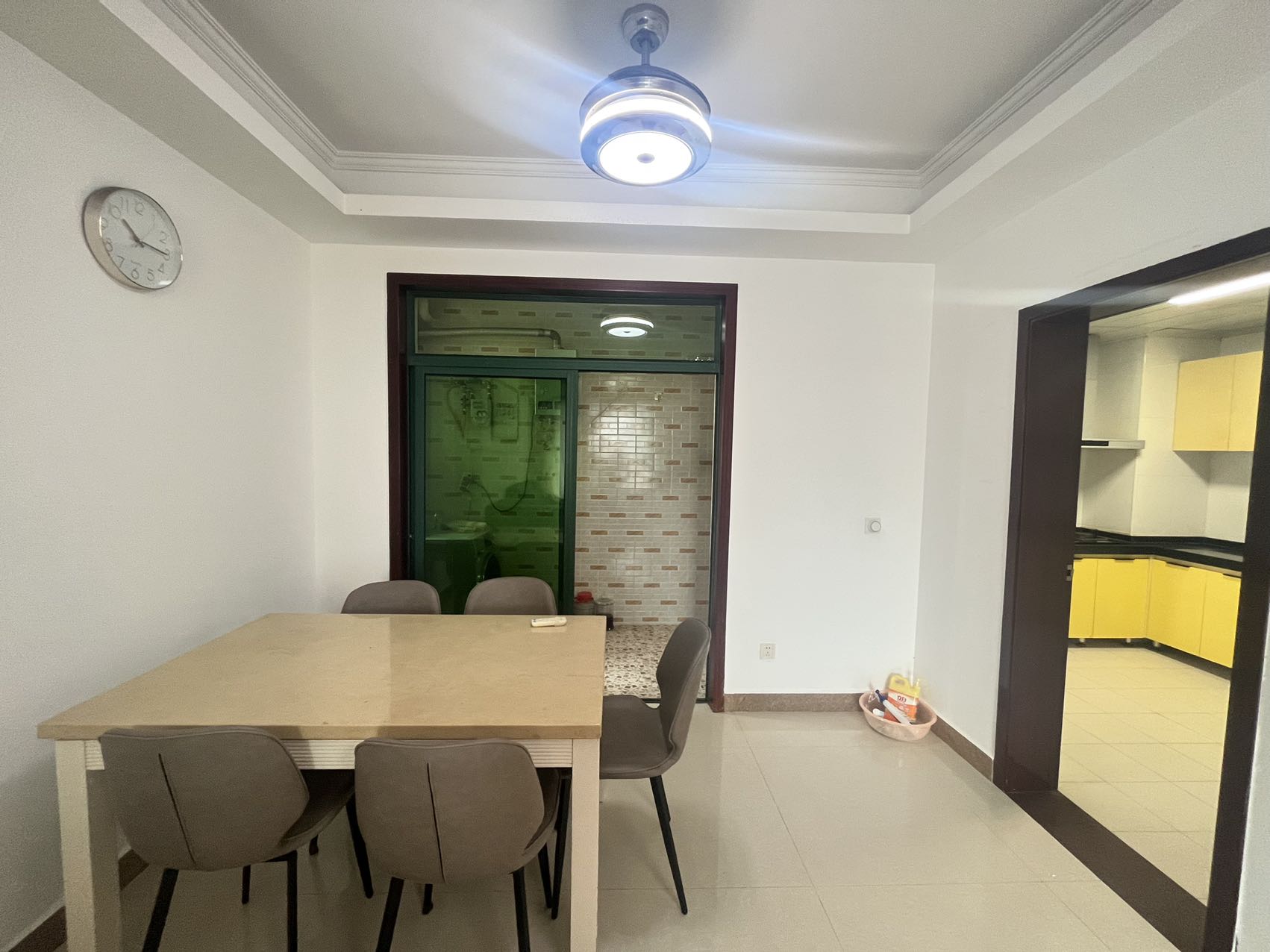 东盛名苑  3室2厅2卫    2800.0元/月 东盛名苑  3室2厅2卫    2800.0元/月室内图