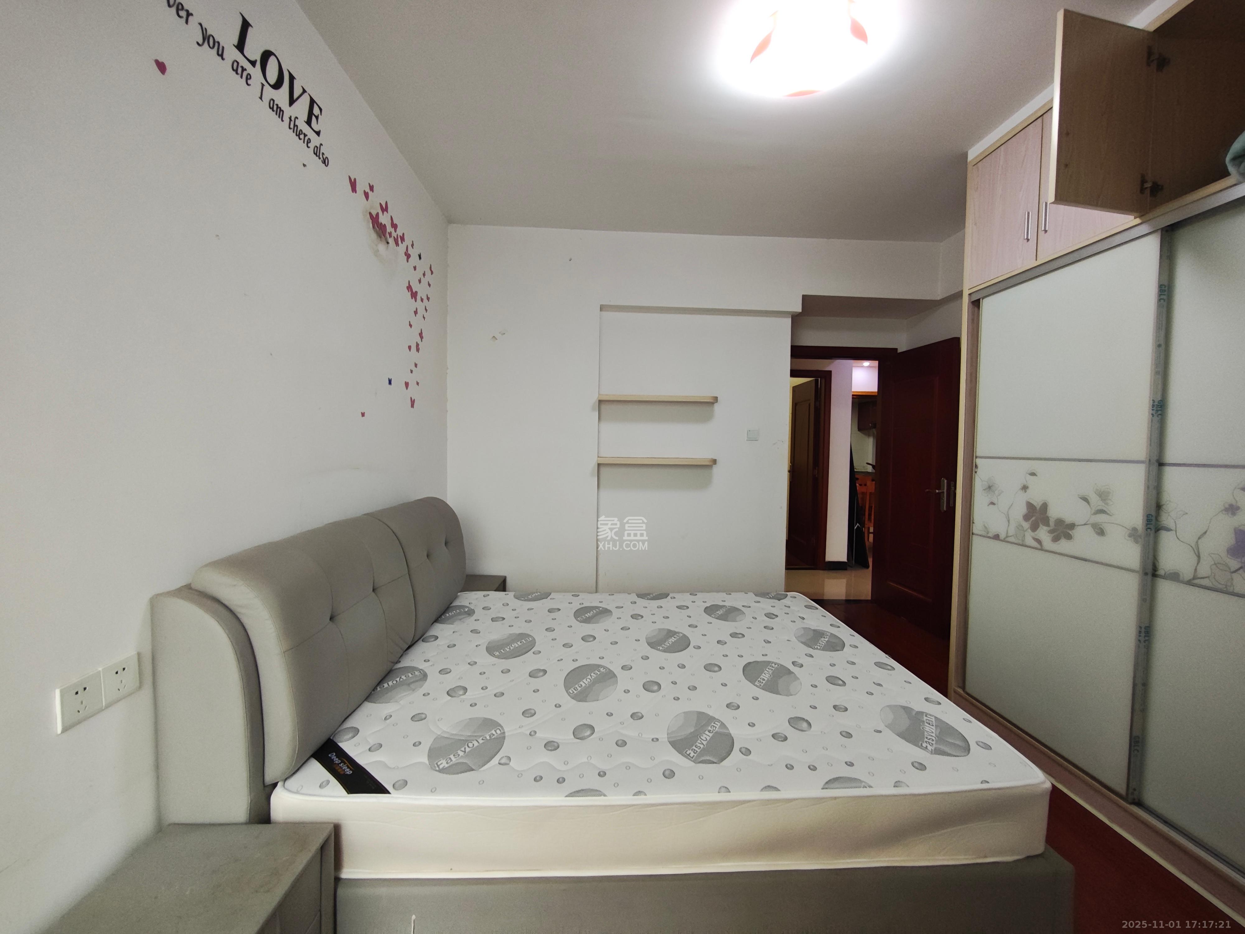 锑都家园 2室2厅1卫 1600.0元/月 锑都家园 2室2厅1卫 1600.0元/月室内图