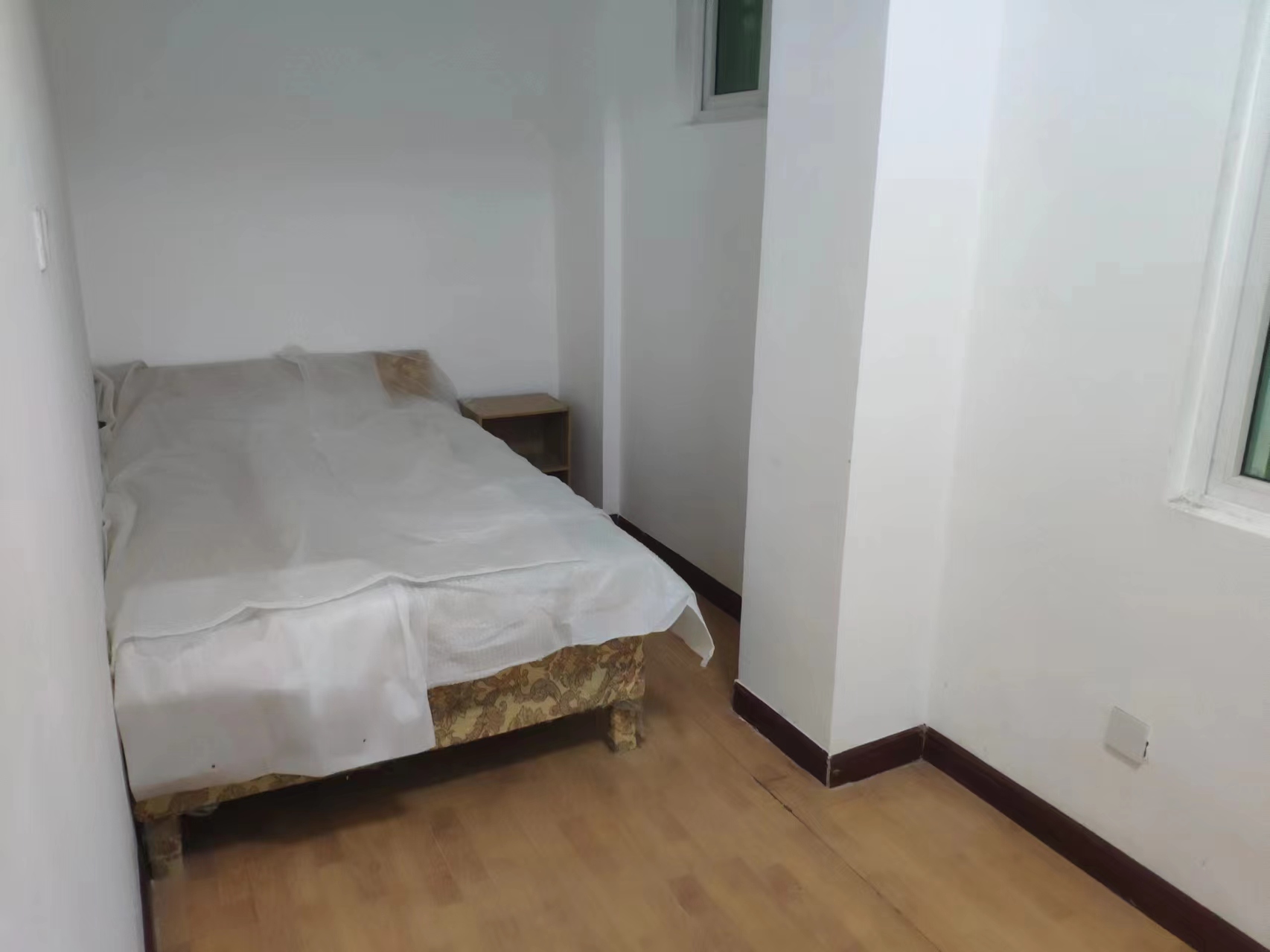 滨海明珠  3室2厅1卫    2700.0元/月 滨海明珠  3室2厅1卫    2700.0元/月室内图